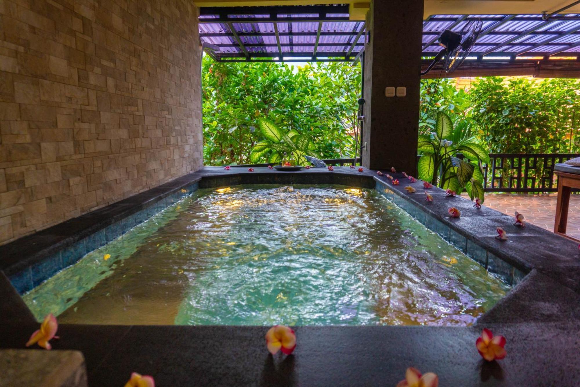 Villa Selonding Batu Lovina (Bali)