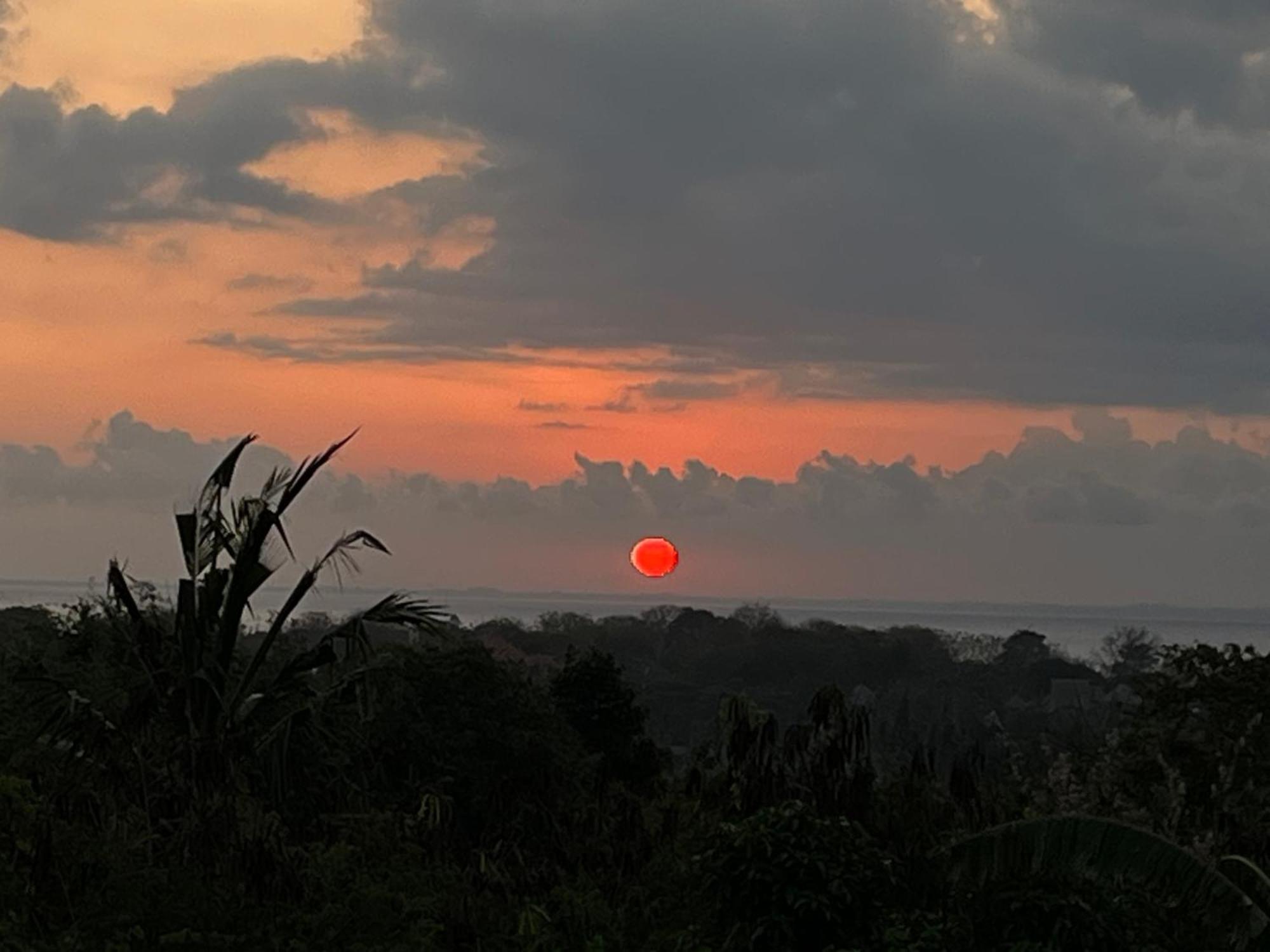 Sunset Hill Nusa Lembongan (Bali)