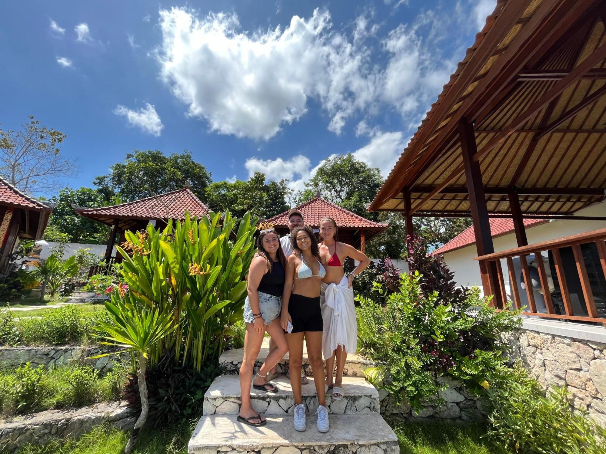 Sunset Hill Nusa Lembongan (Bali)
