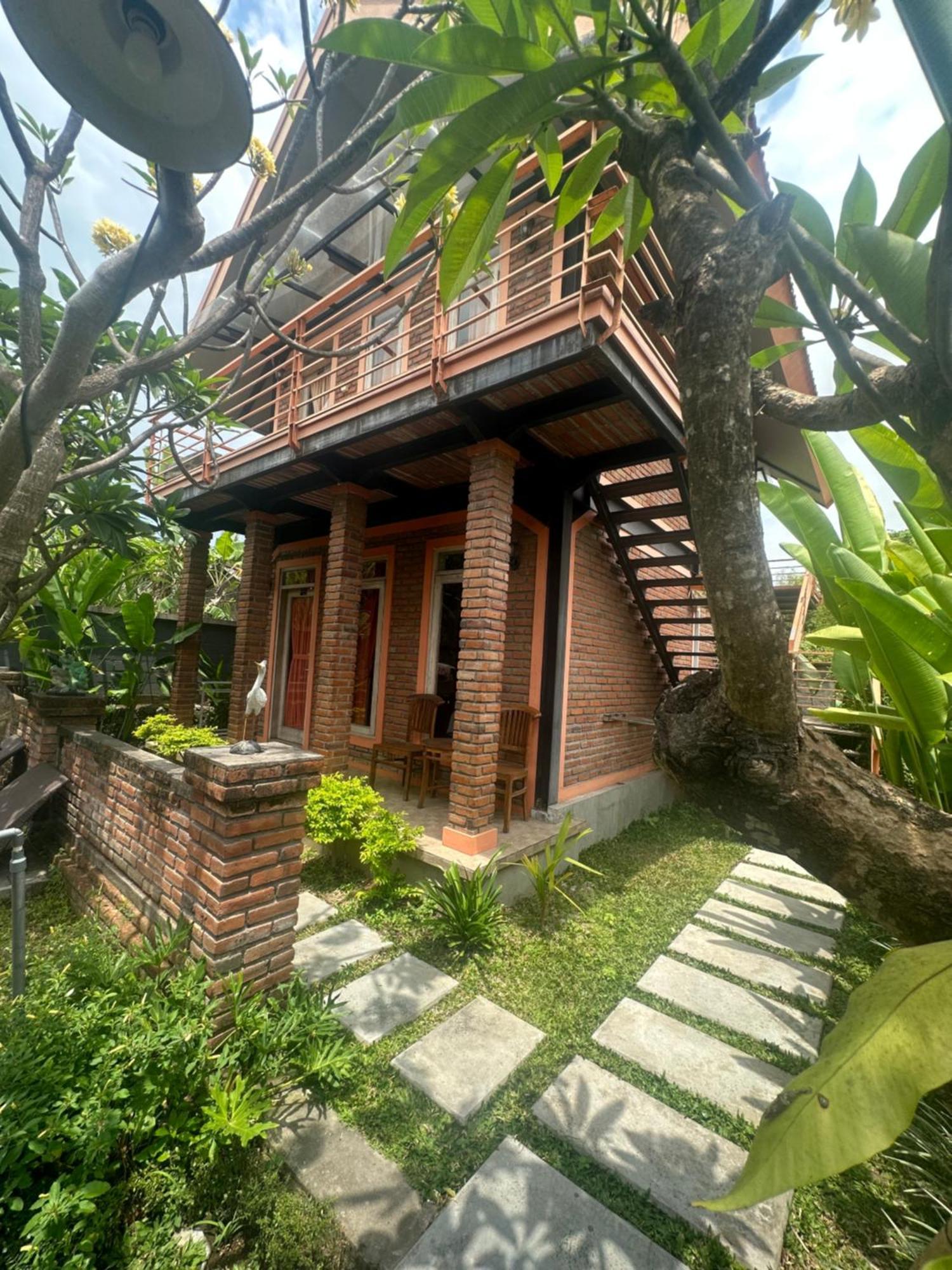 Uma Dewa * Keramas