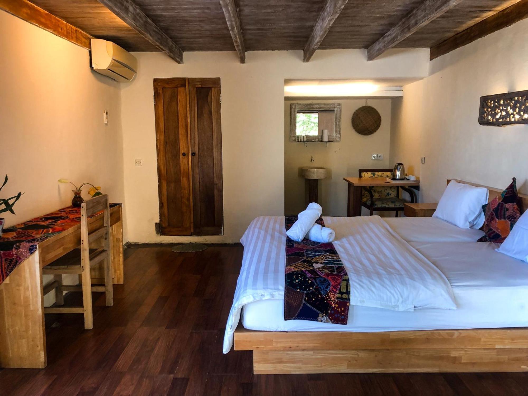The Tree House 3*