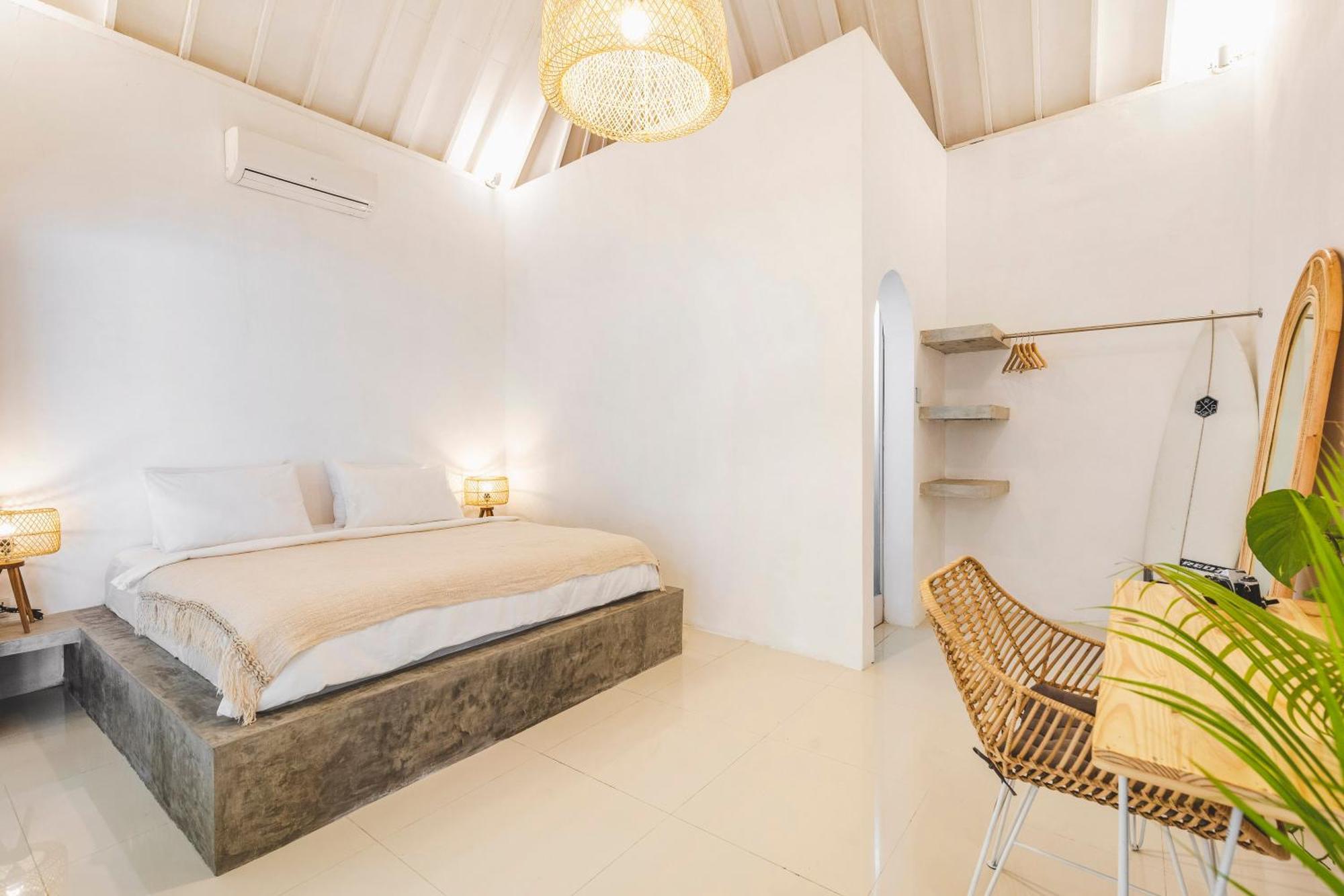 Santorini - Boho-chic 3-bedroom In The Heart Of Berawa! * Canggu (Bali)