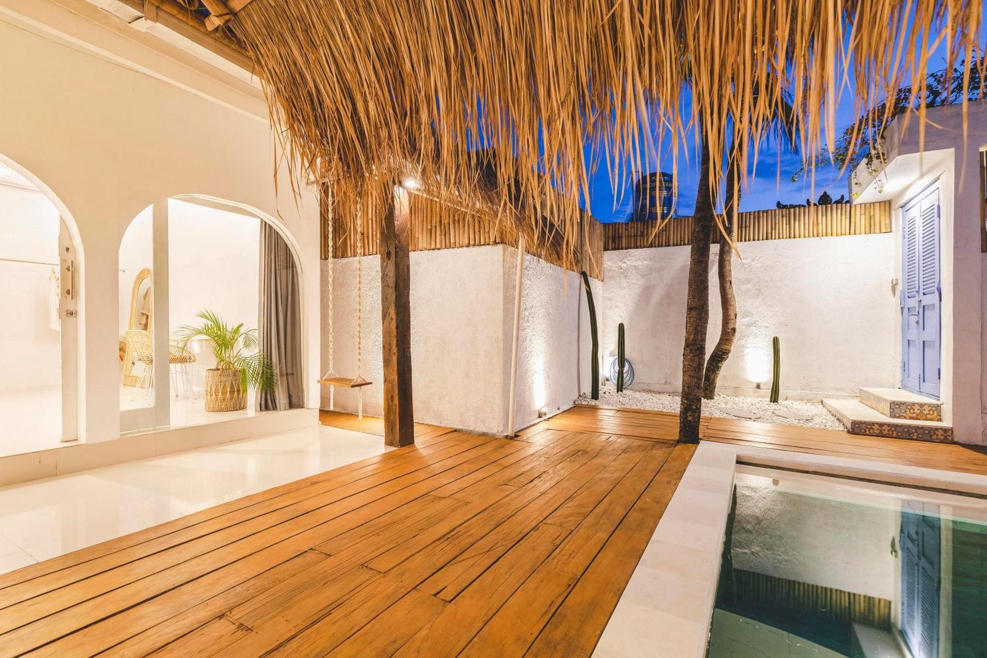 Villa Santorini - Boho-chic 3-bedroom In The Heart Of Berawa!