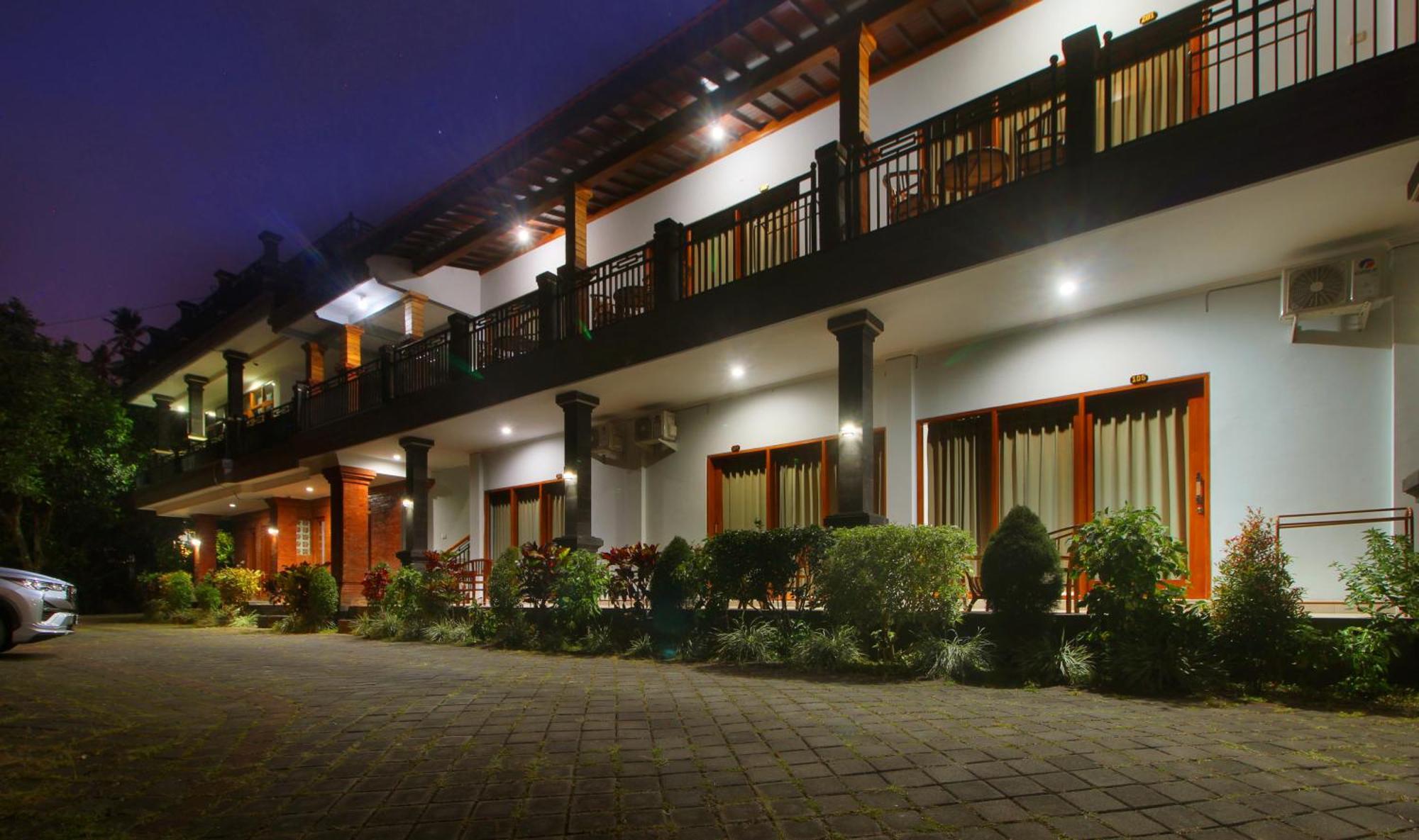 Hotel Rostika Villa&camping Sekumpul