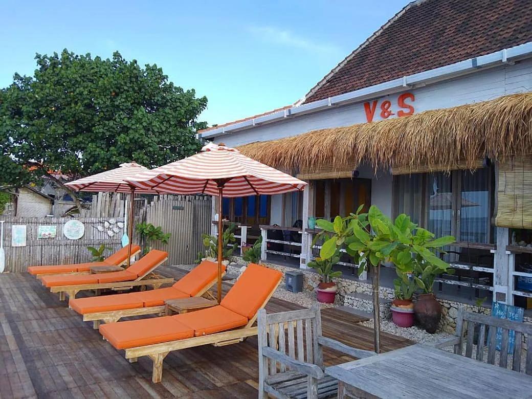 Vns Beachfront Guest house Toyapakeh