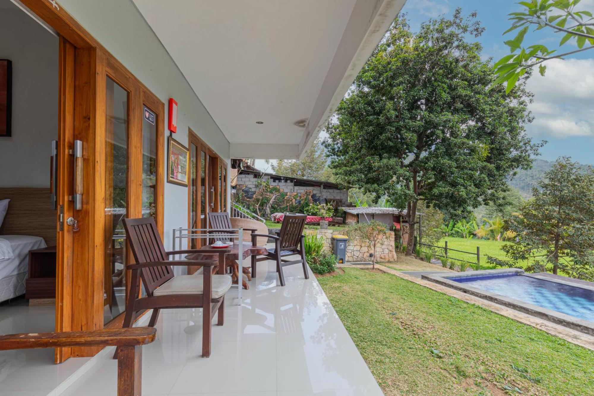 Mandhasativa Homestay *