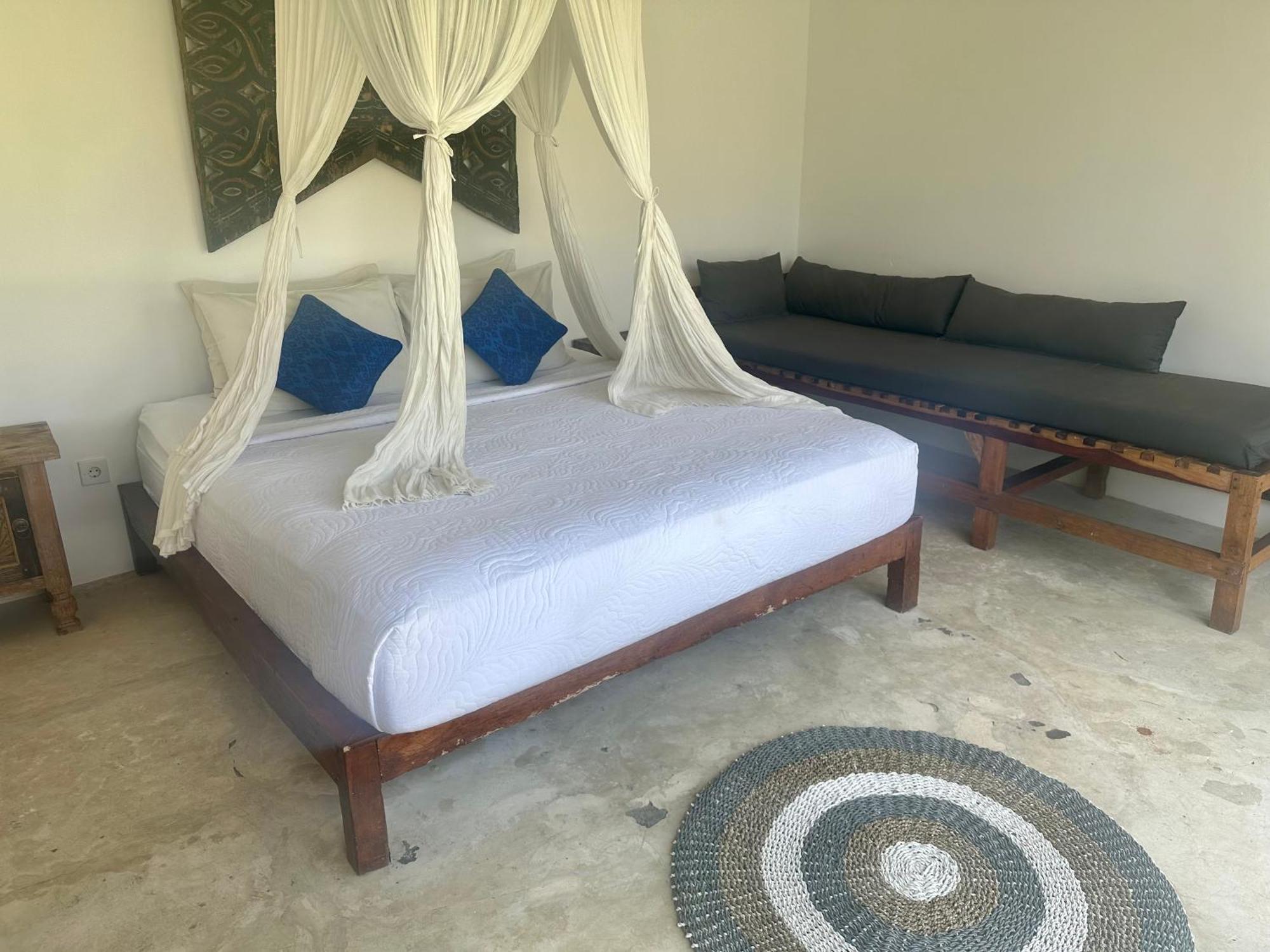 Lautan Biru Bingin Villa Uluwatu (Bali)