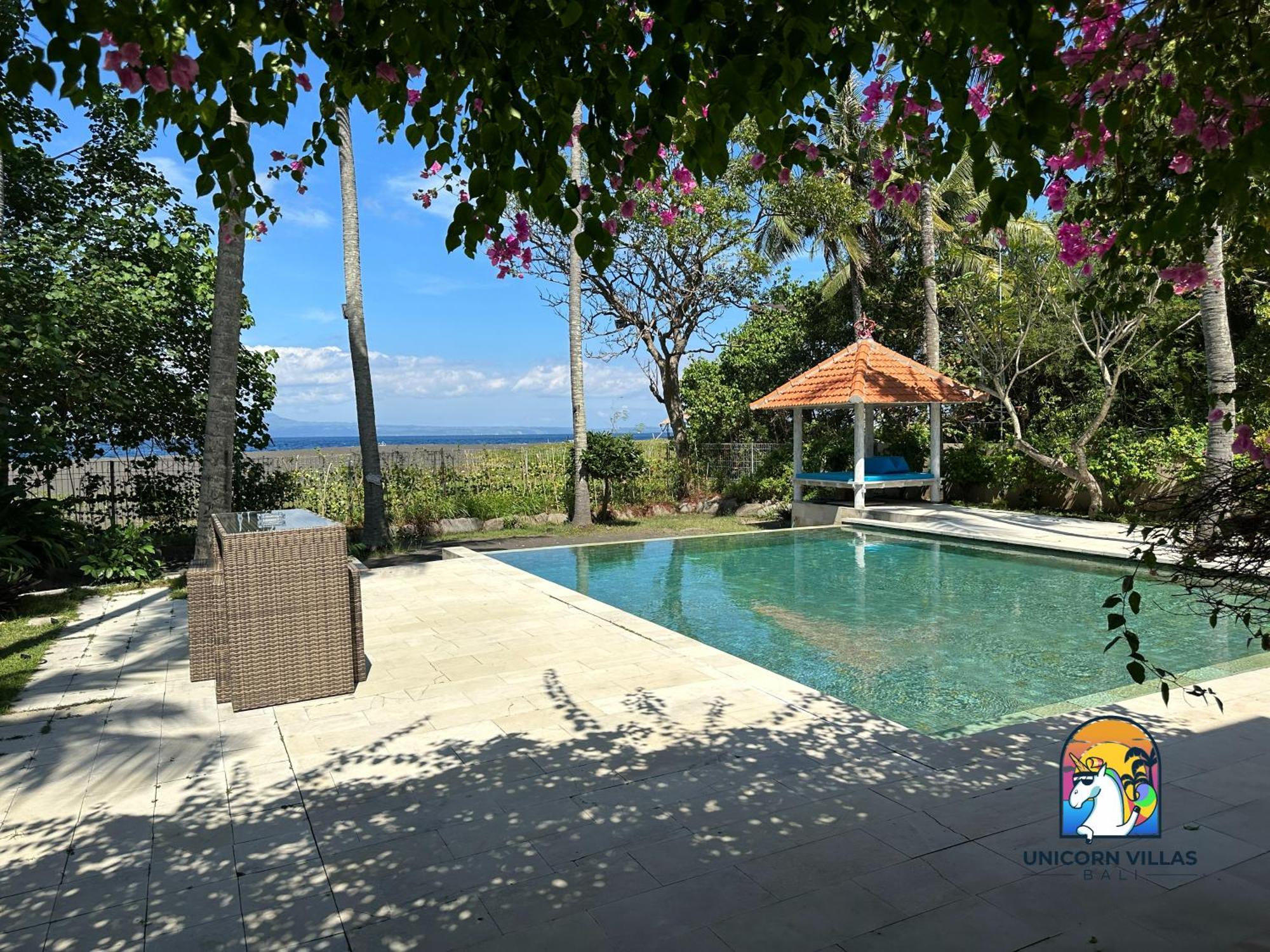 Black Pearl - By Unicorn Bali Villa Padangbai (Bali)