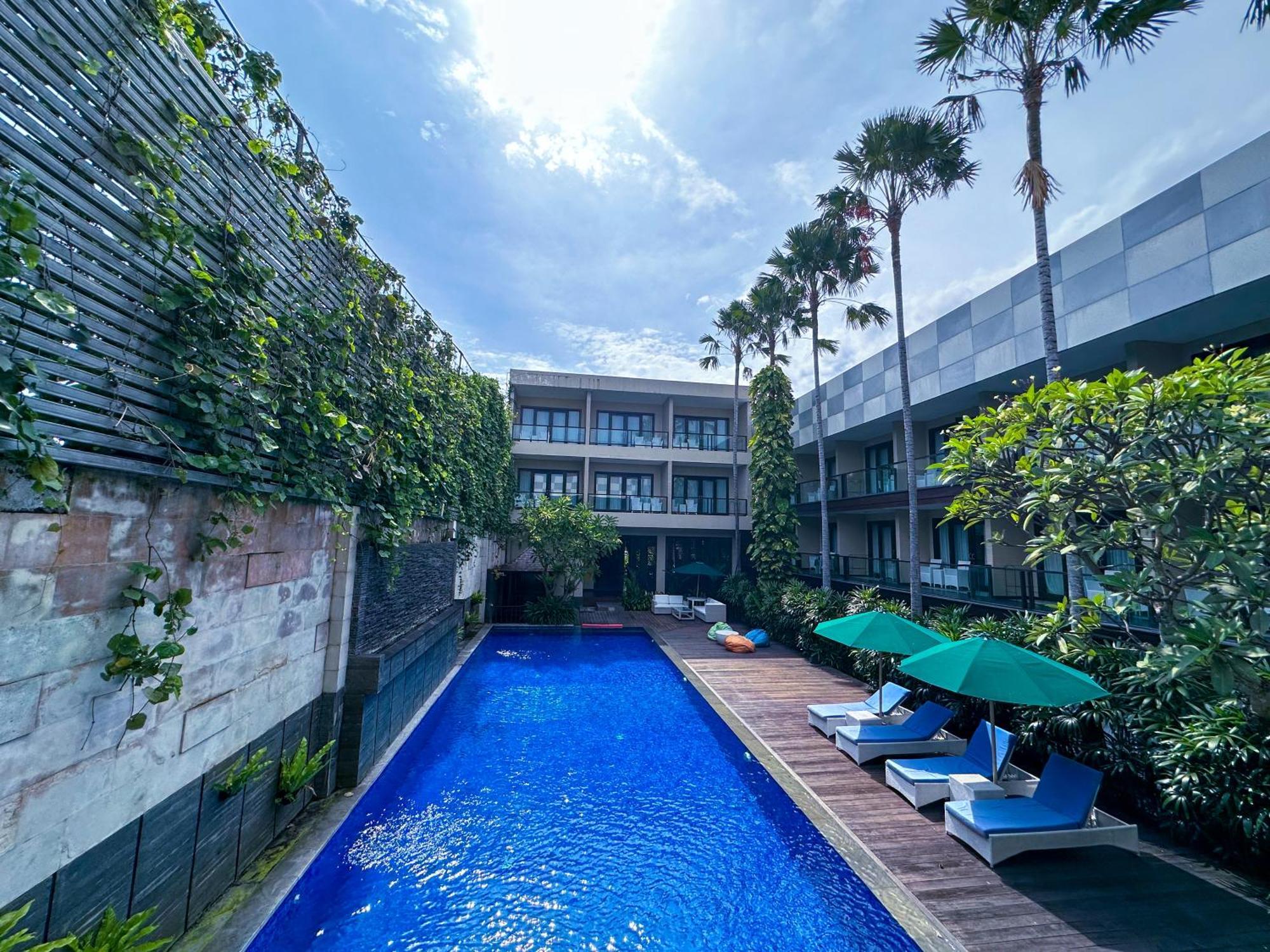 Dekuta Kuta (Bali)