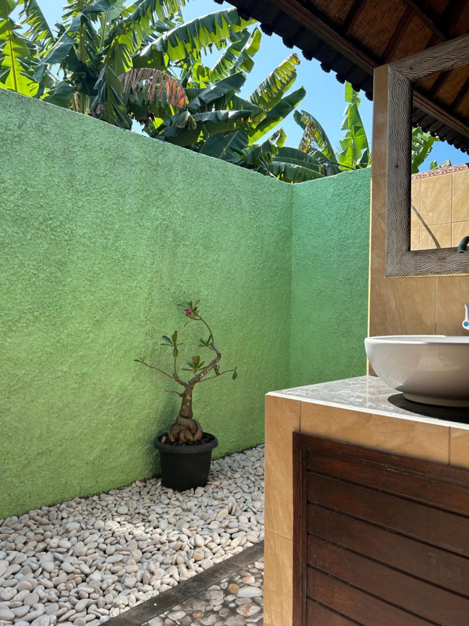 Island Garden Huts 3*