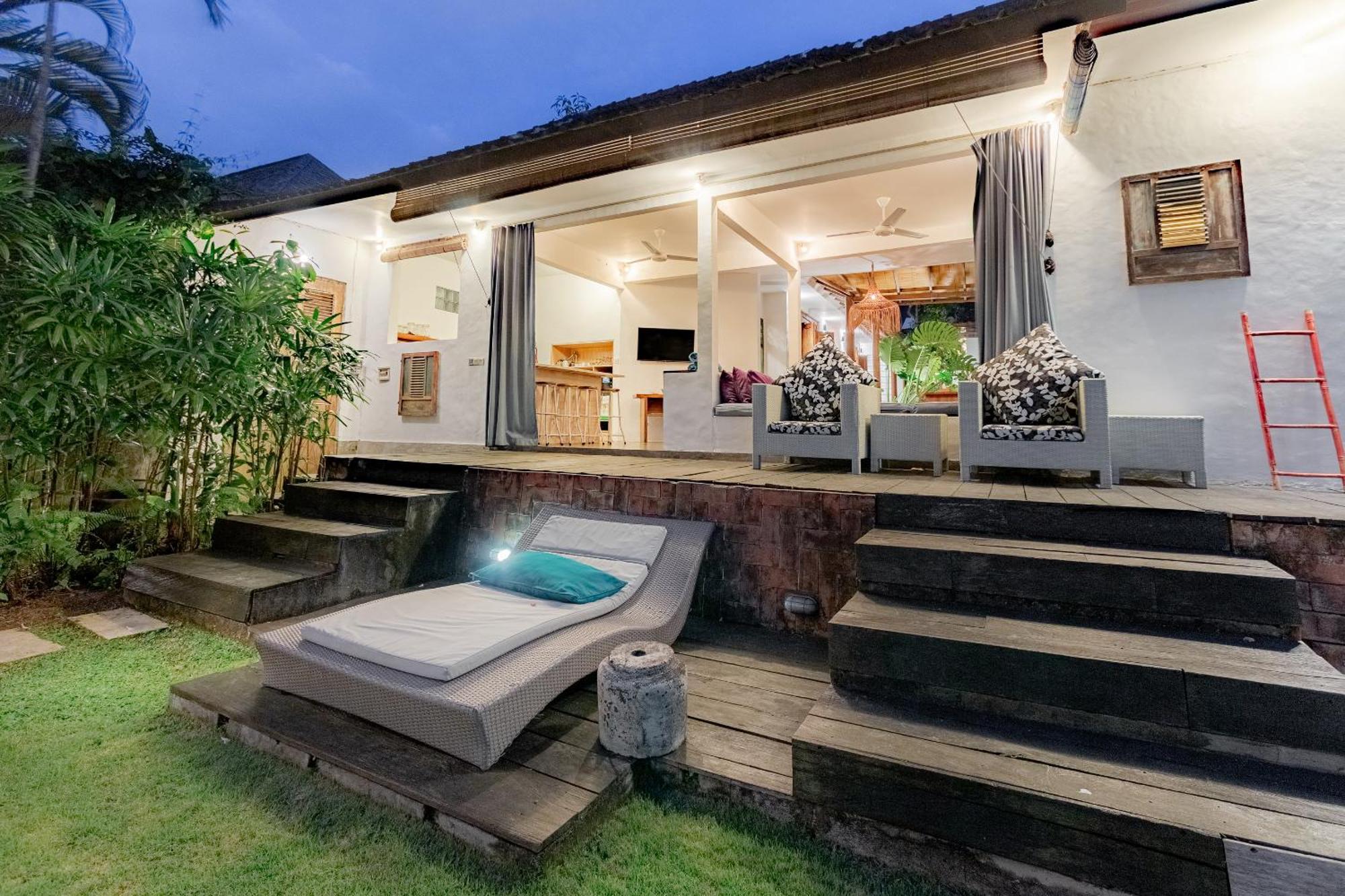 Villa Bumi - Playful & Quirky 3br Near Seminyak, A Unique Getaway *