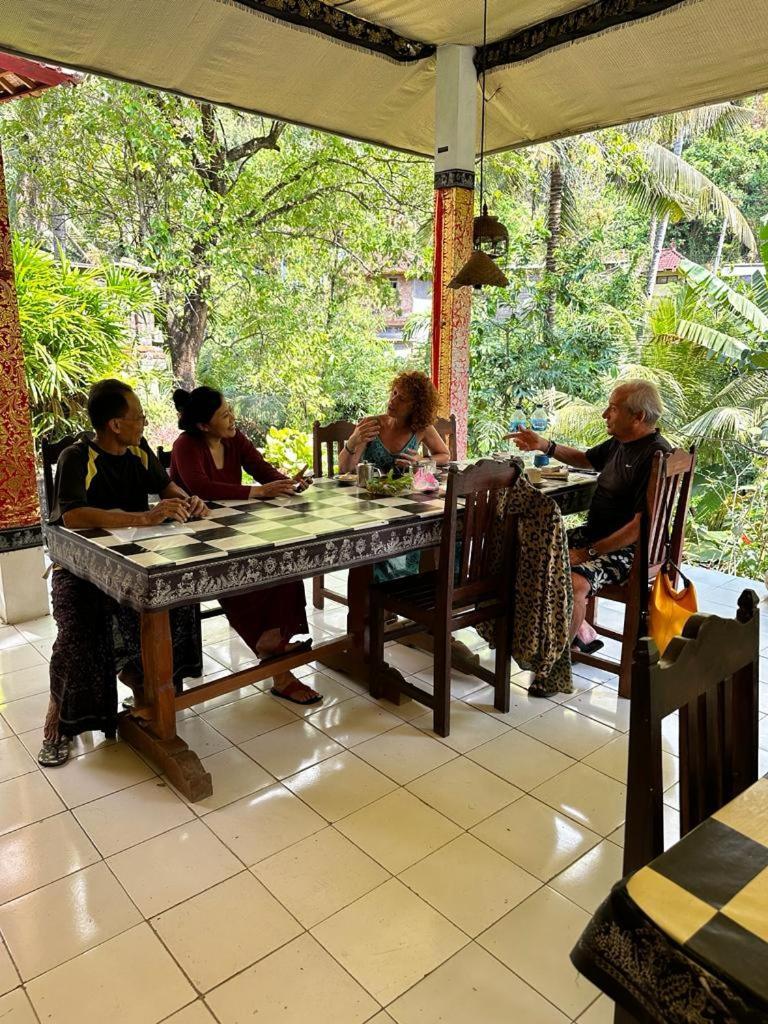 Guest house Wisata Grya Sari 2*