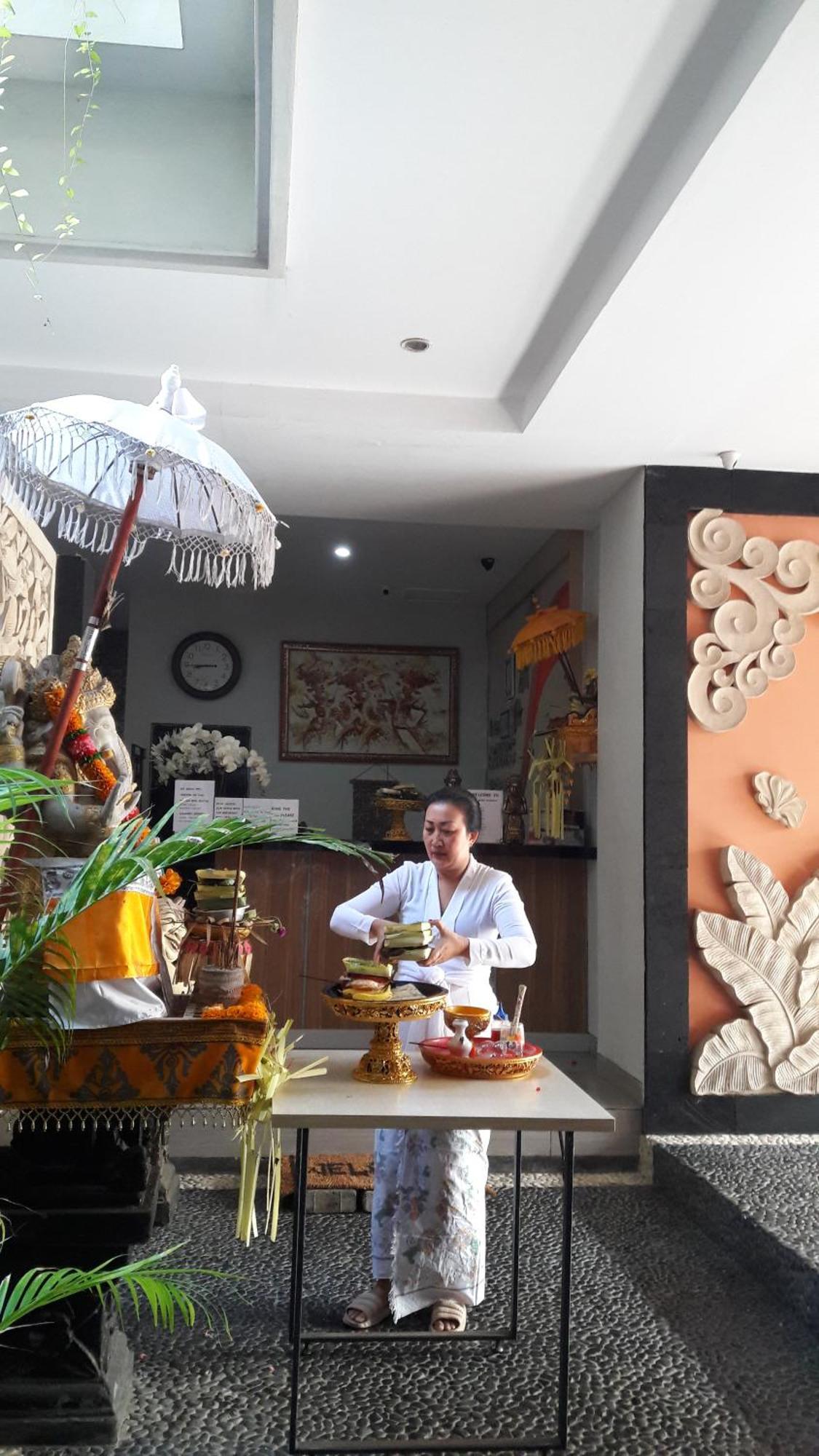 Hotel The Agung 2*