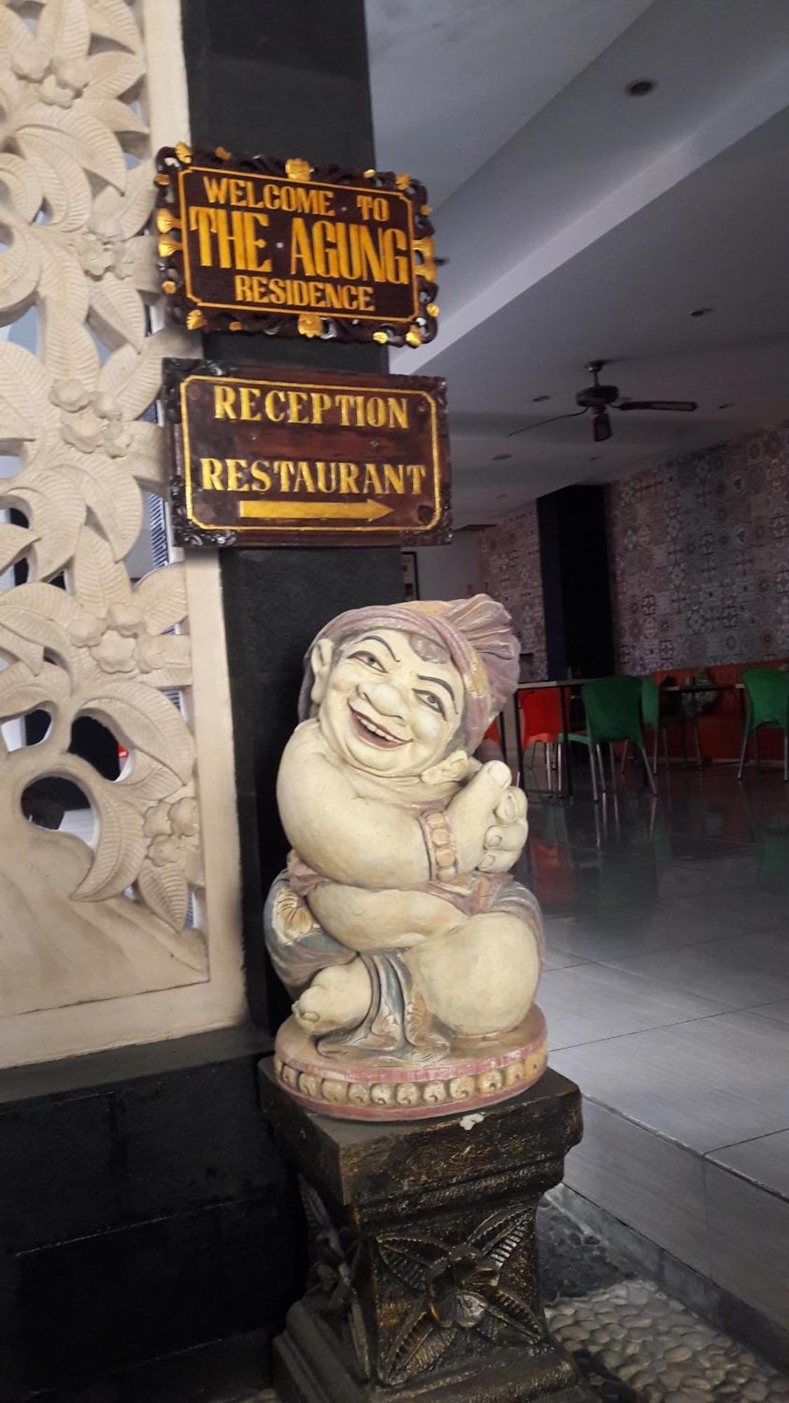 Hotel The Agung 2*