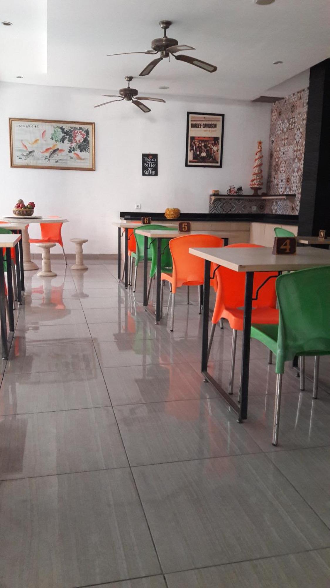 The Agung Hotel 2*