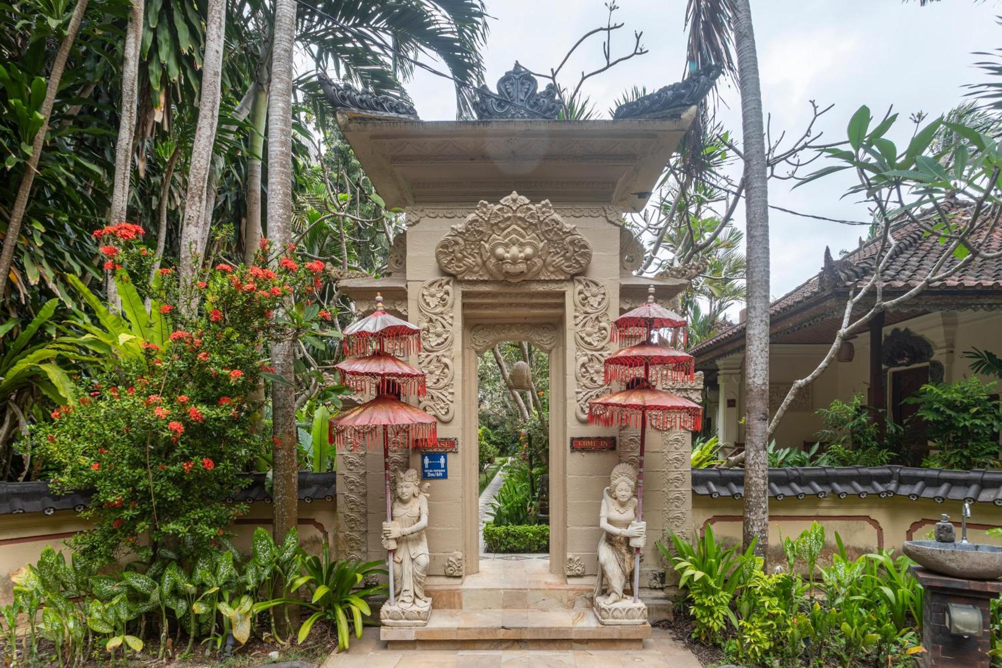 Nusa Indah * Candi Dasa (Bali)