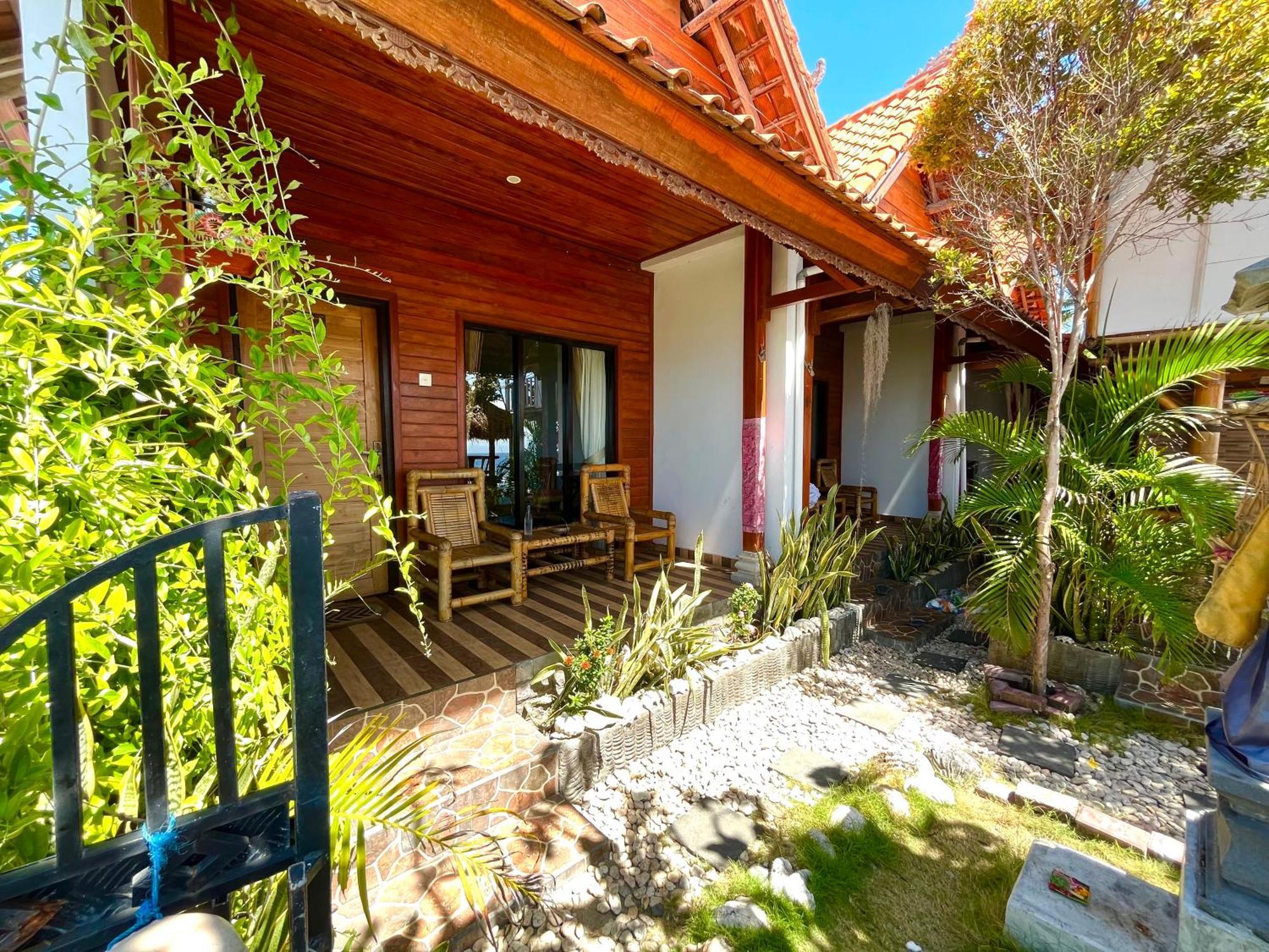 Coastal Holiday park 2*