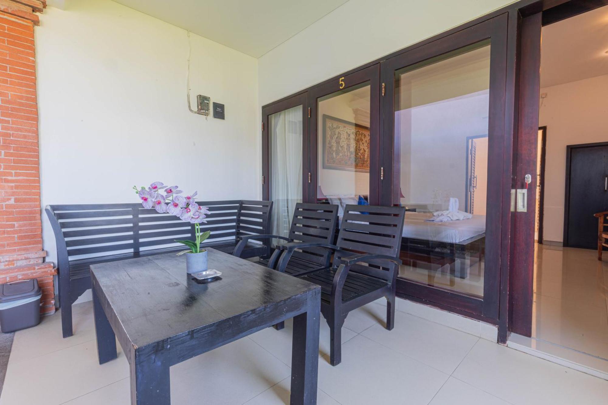 Wisma tamu Kampung 2*