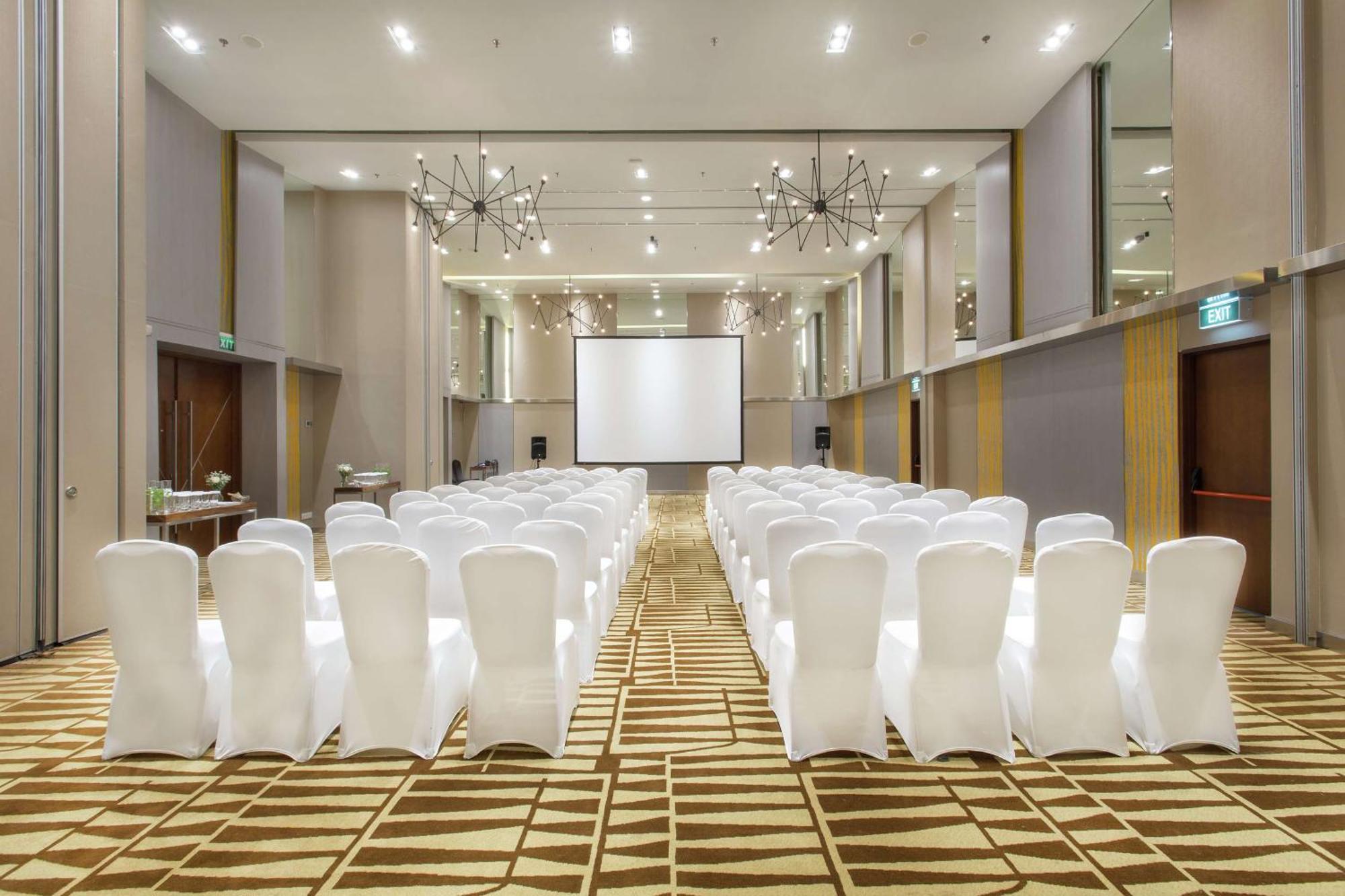 Hilton Garden Bali Ngurah Rai Airport 4* Kuta (Bali)