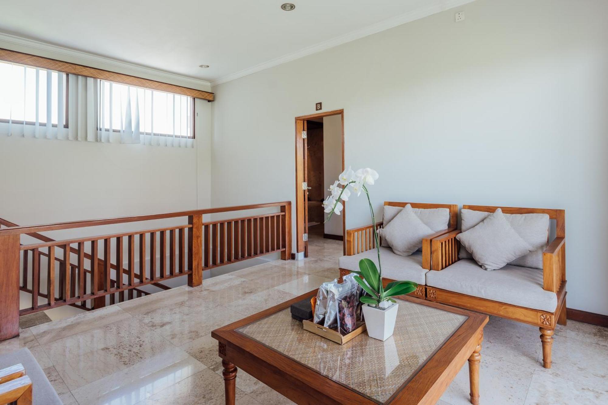 Desa Swan & Spa, 4* Keramas