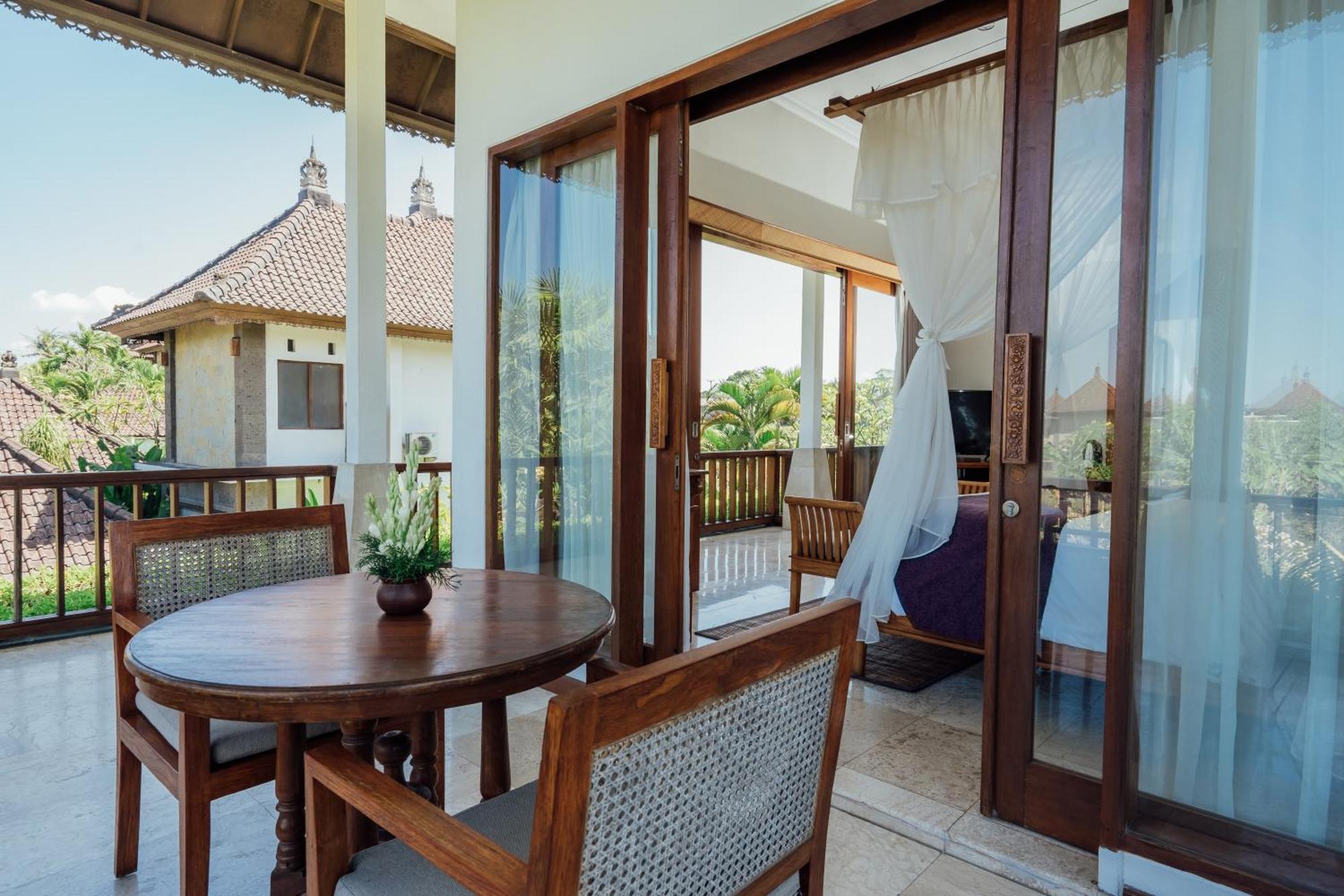 Desa Swan & Spa, Resort