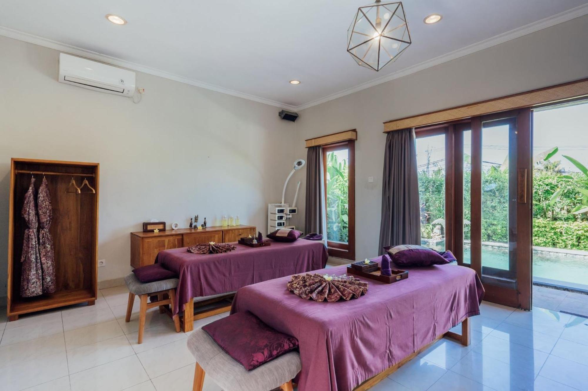 Desa Swan & Spa, 4*