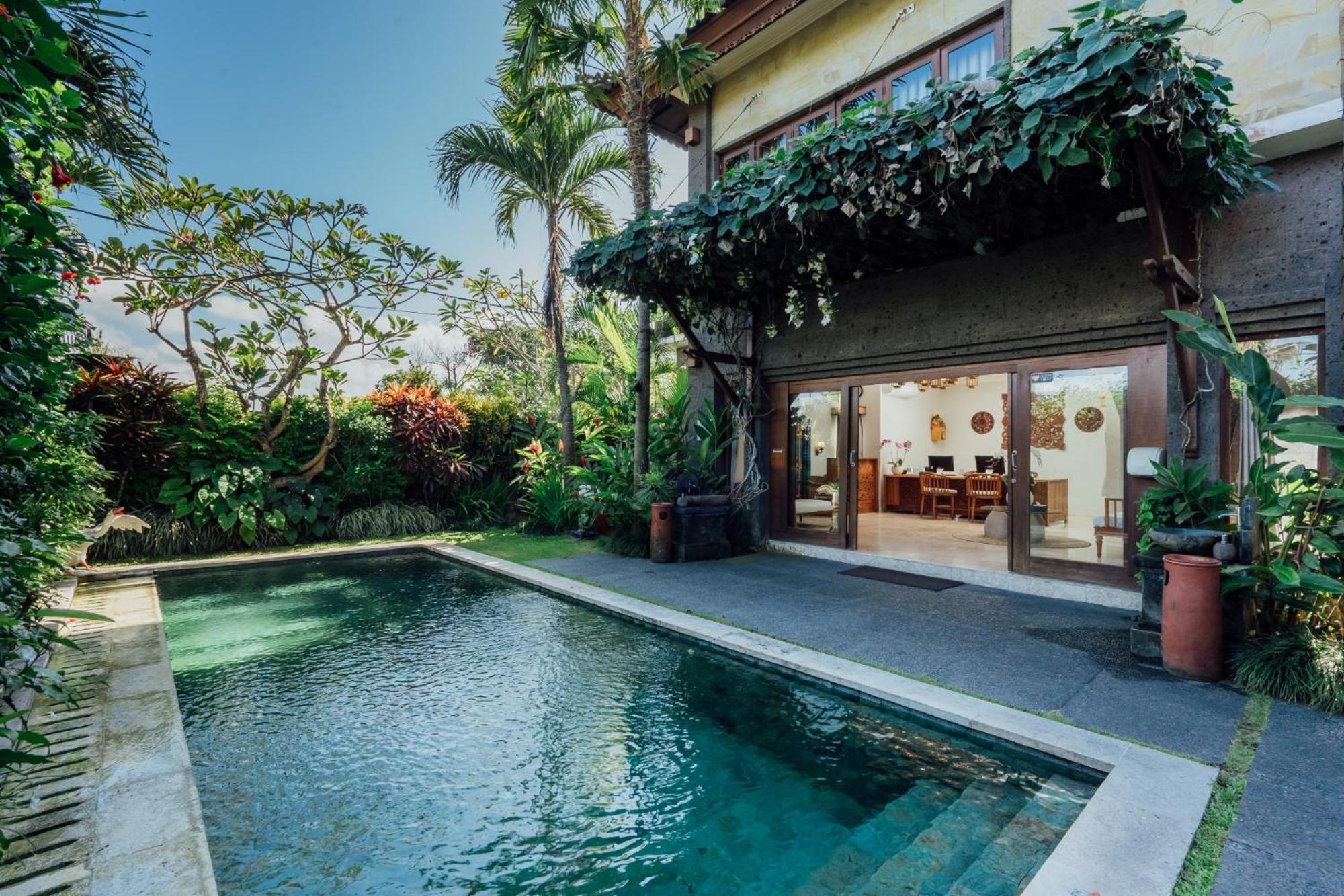 Desa Swan & Spa, Resort 4*