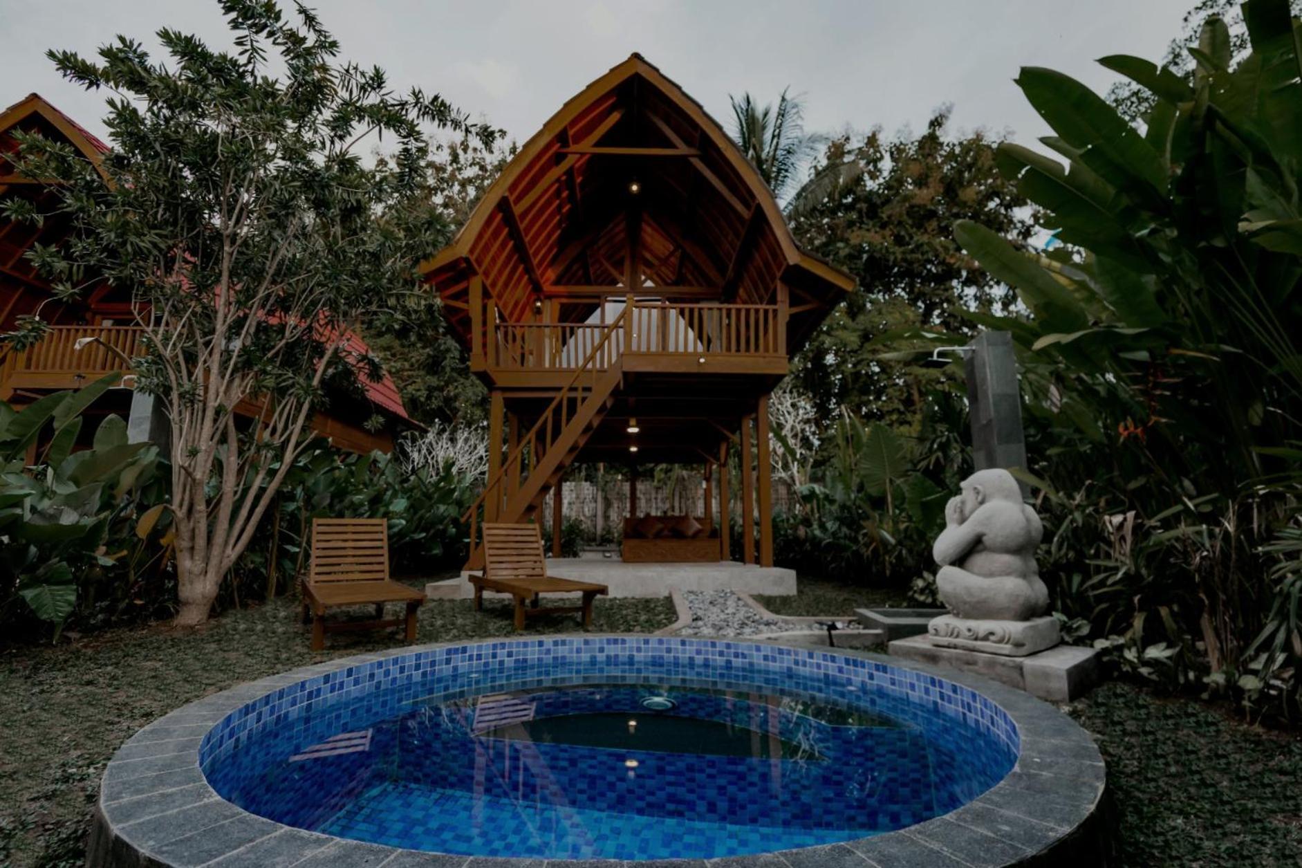 Hotel Kusfarm Bali By Ahm 3*