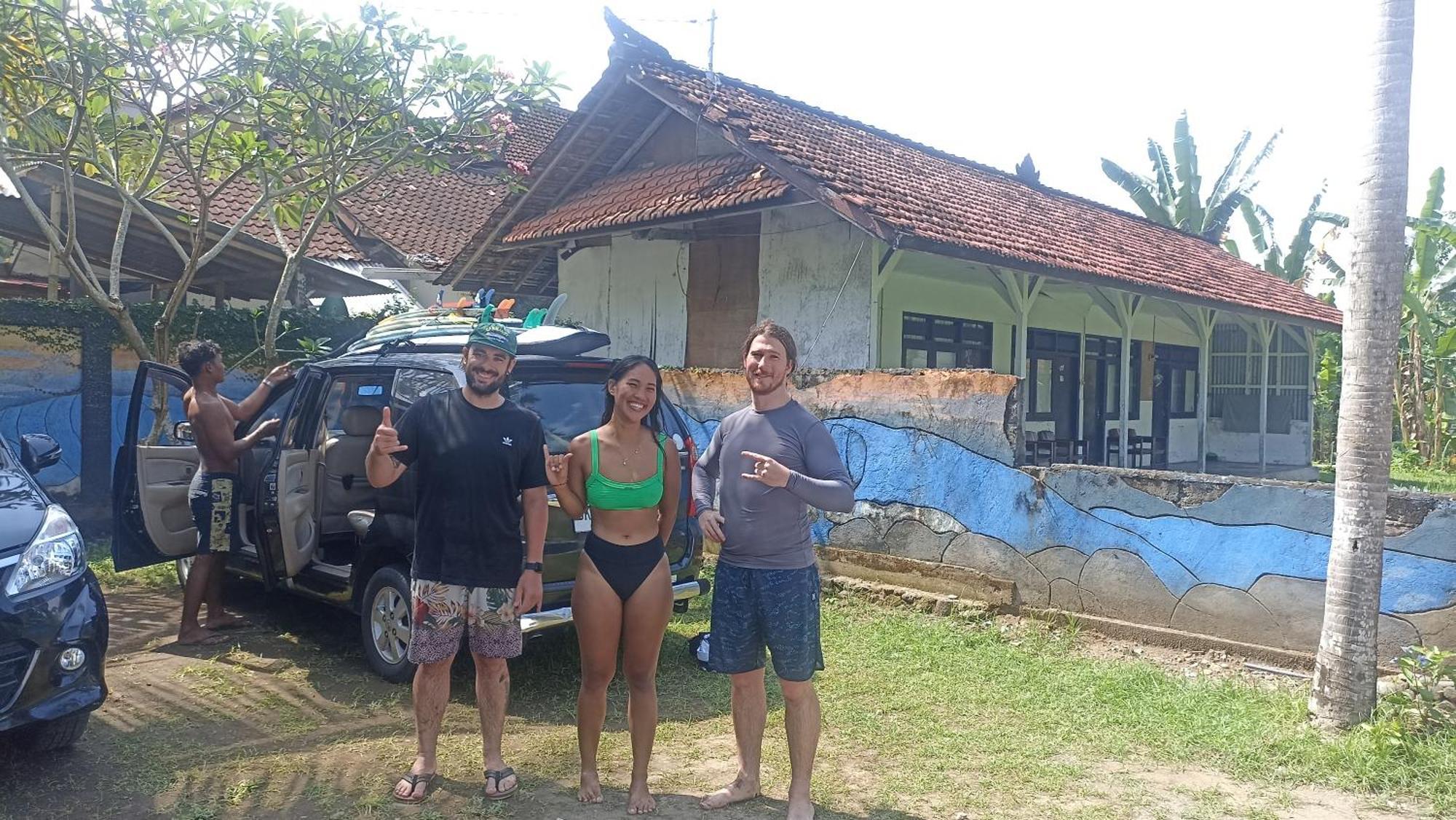Ayolah Surf House &surf Camp *