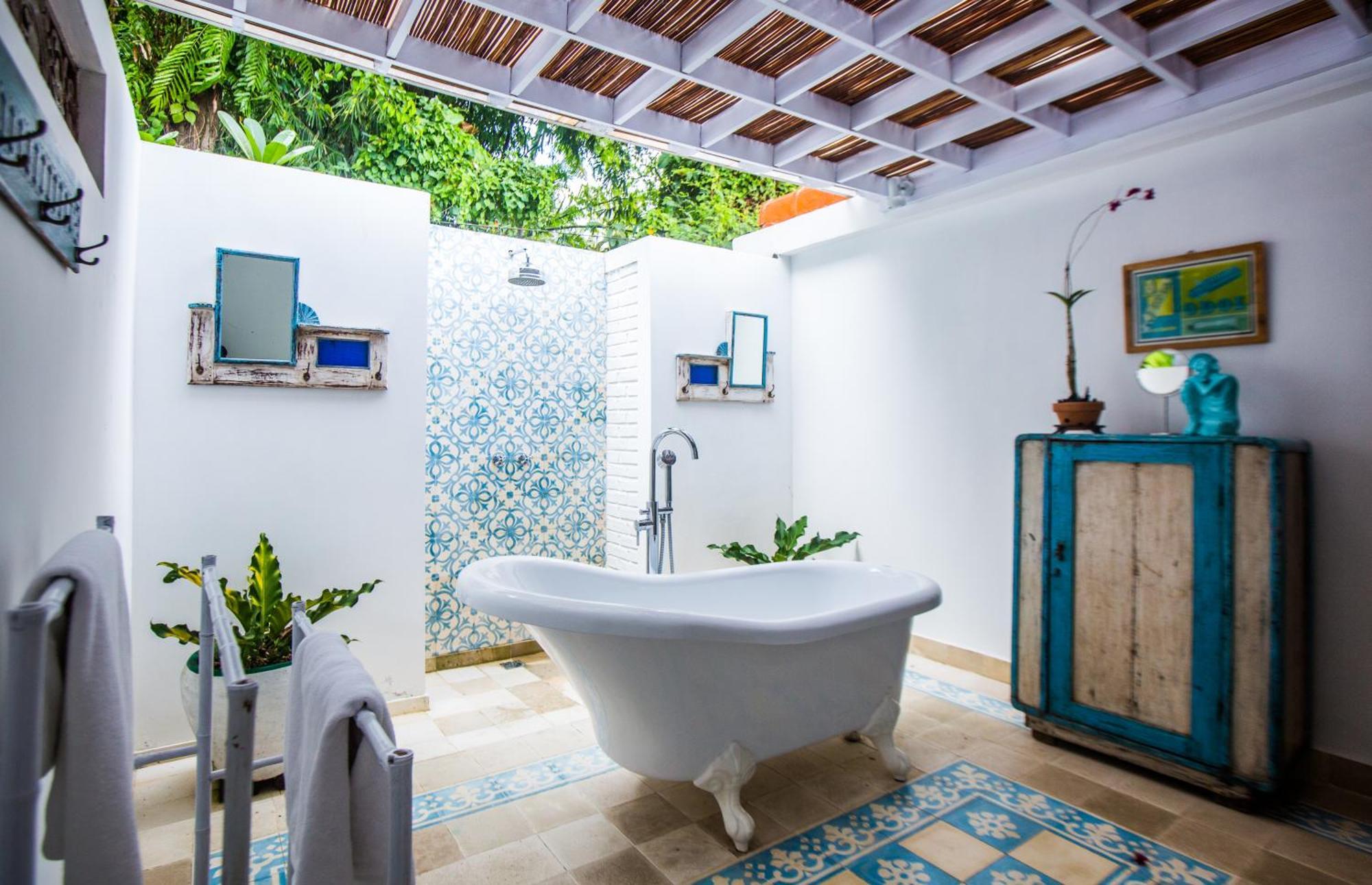 Lata Villa