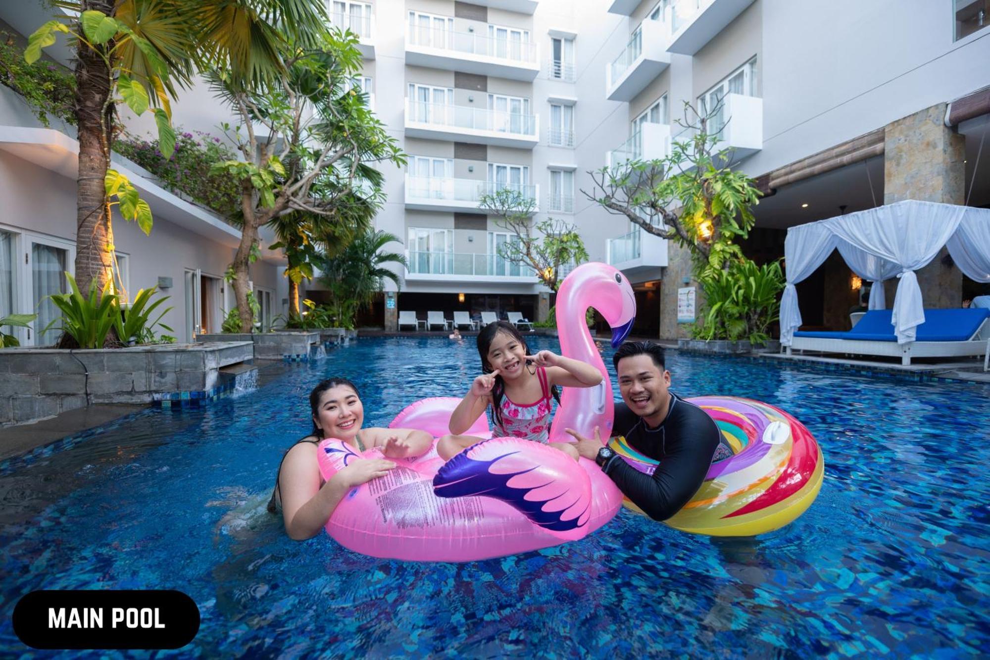 Hotel Grand Ixora Kuta 4*