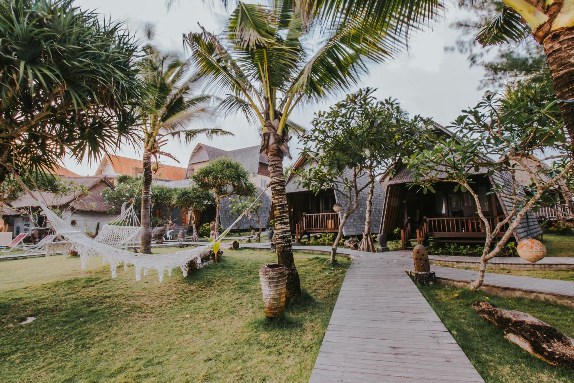 Dream Huts Resor 4*