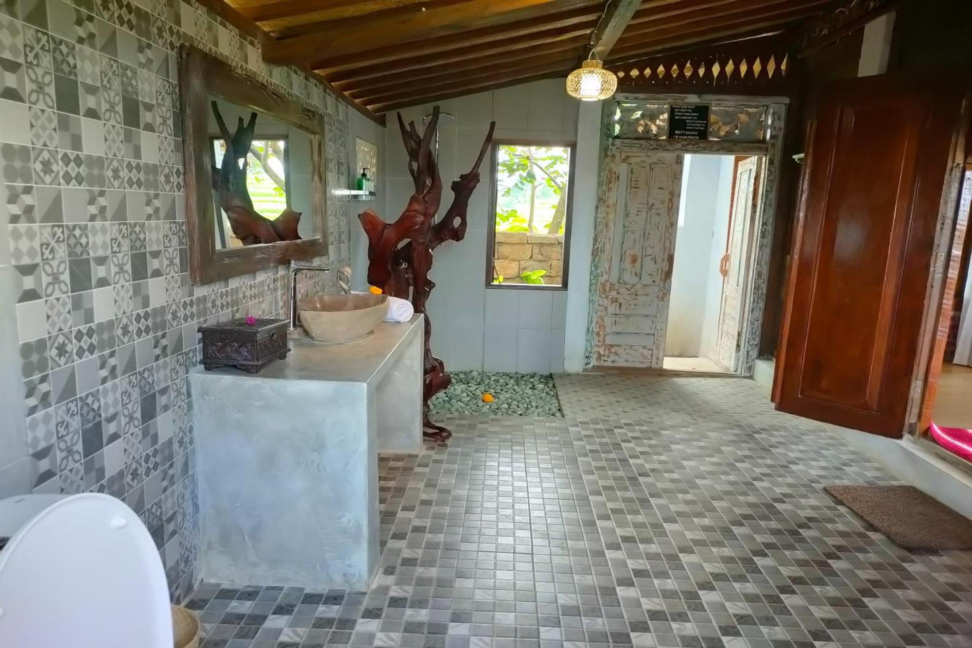 Villa Kts - Kubu Tepi Sawah Tabanan (Bali)