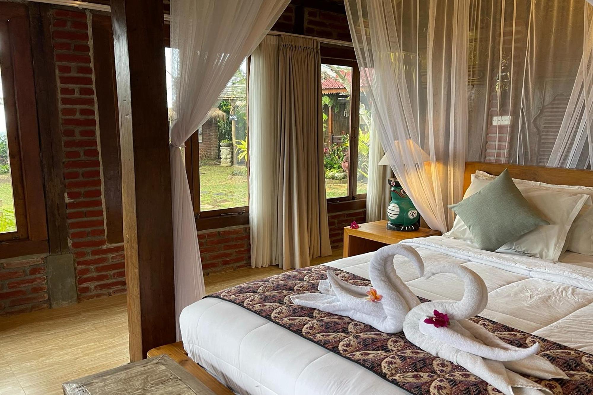Villa Kts - Kubu Tepi Sawah Tabanan (Bali)