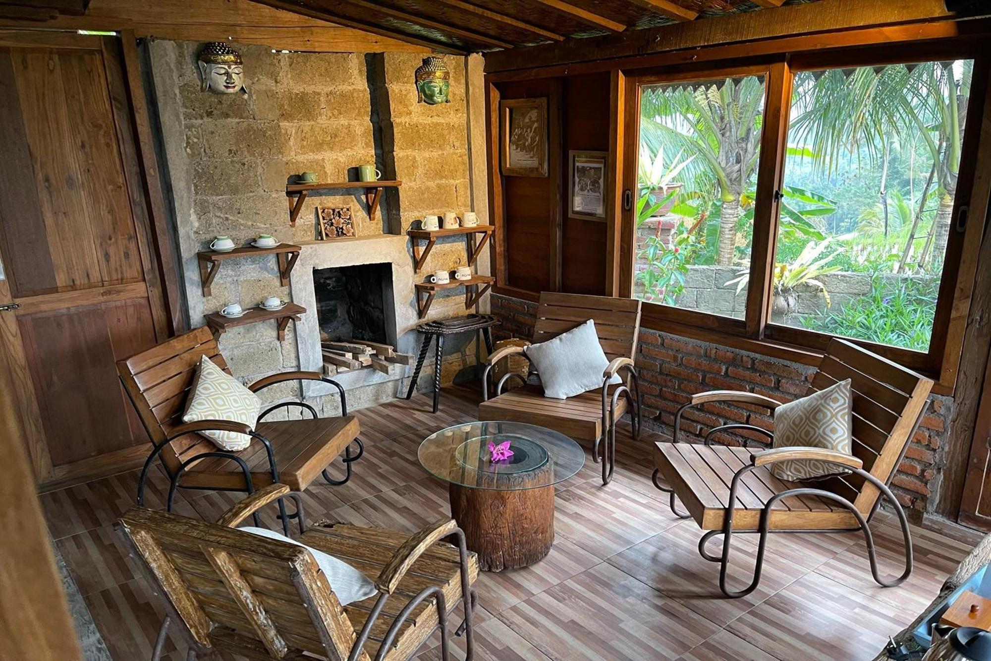 Villa Kts - Kubu Tepi Sawah Tabanan (Bali)