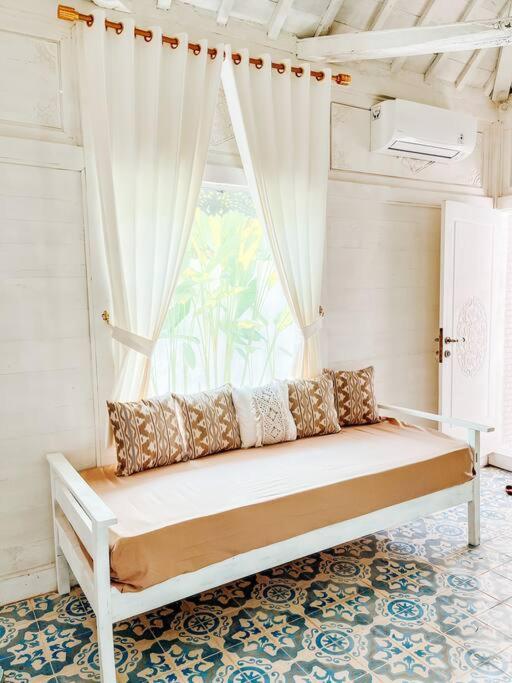 Mytongos Private Villa *