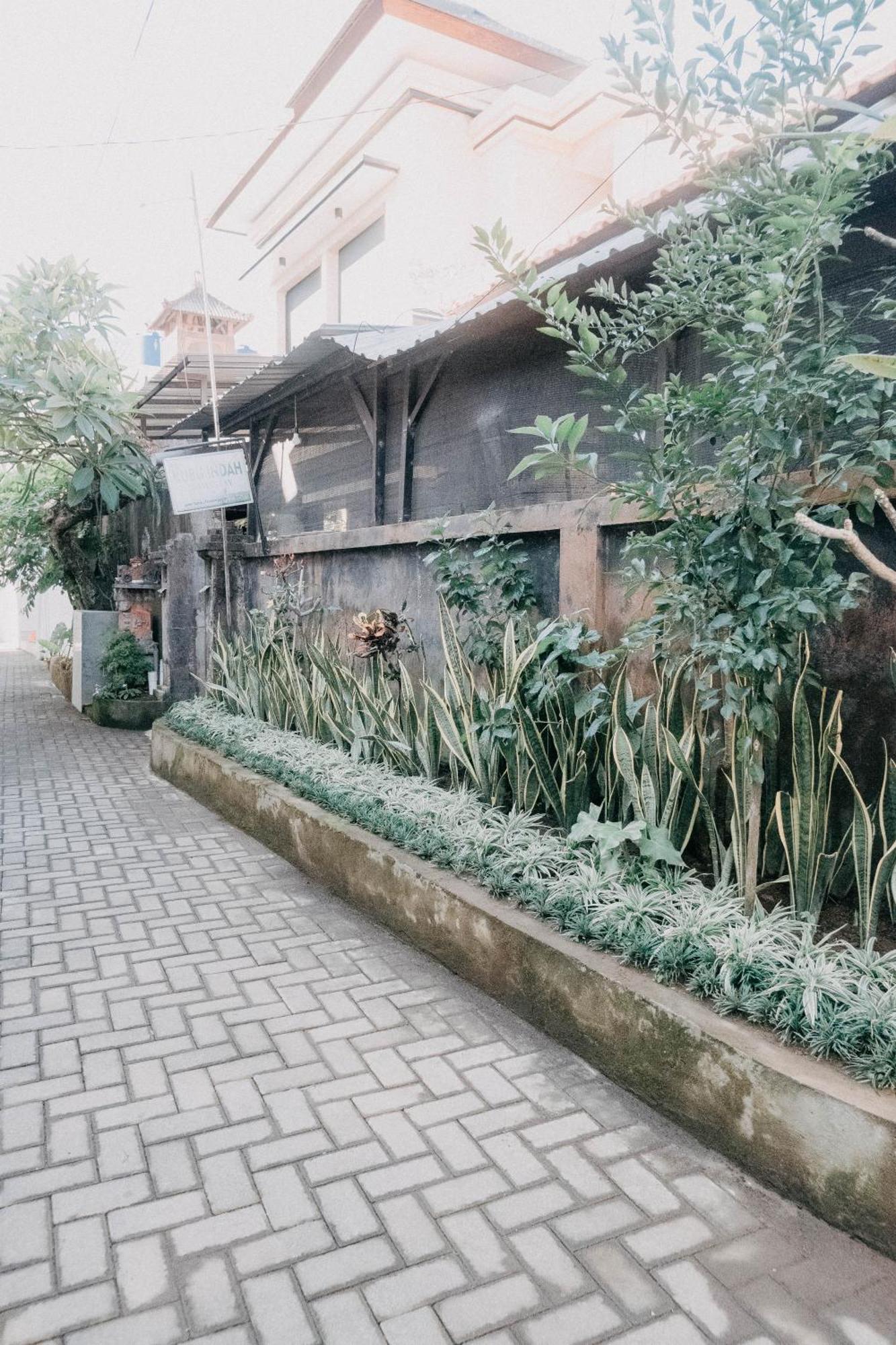 Kubu Indah Guest house