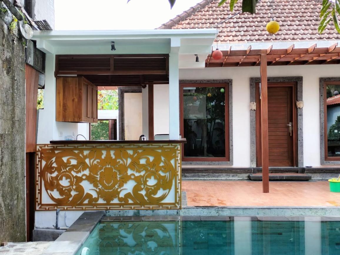 Baruna Sari *