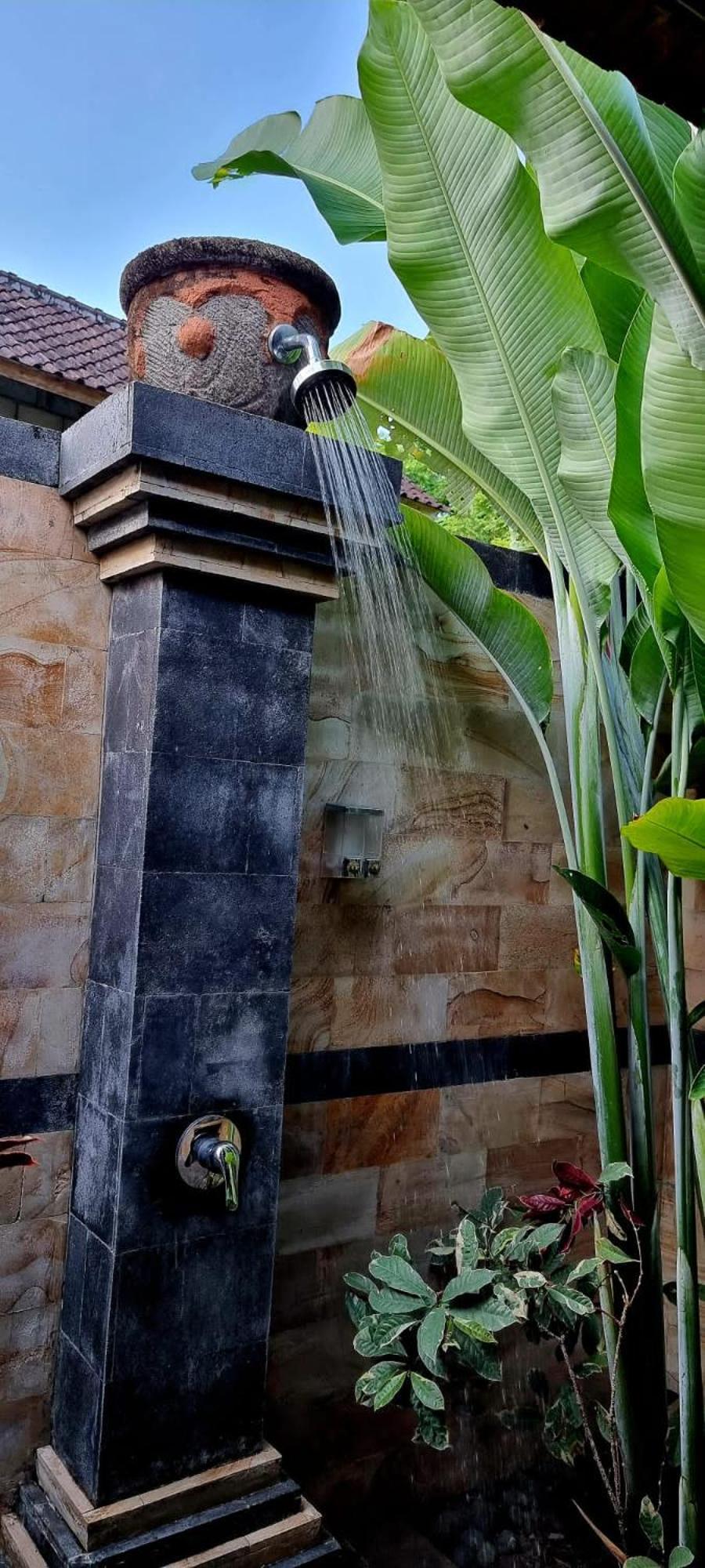 Guest house Frangipani & Restaurant