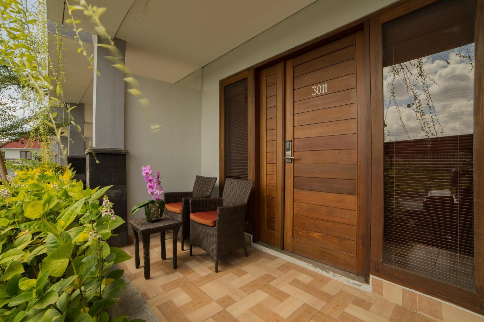Grand Kesambi And Hotel Dalung (Bali)