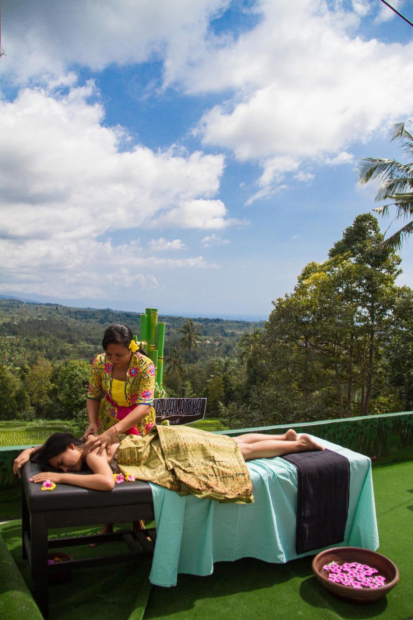 Homestay Mandhasativa Singaraja (Bali)