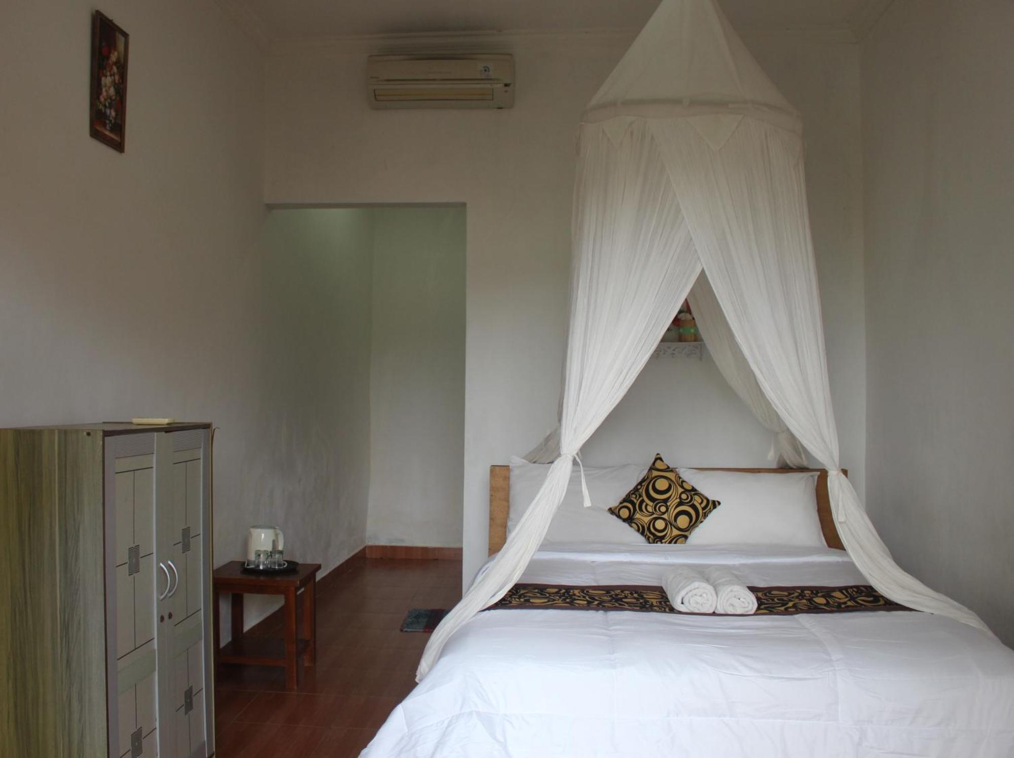Kusuma Abiakta Sea Side 2* Nusa Lembongan (Bali)