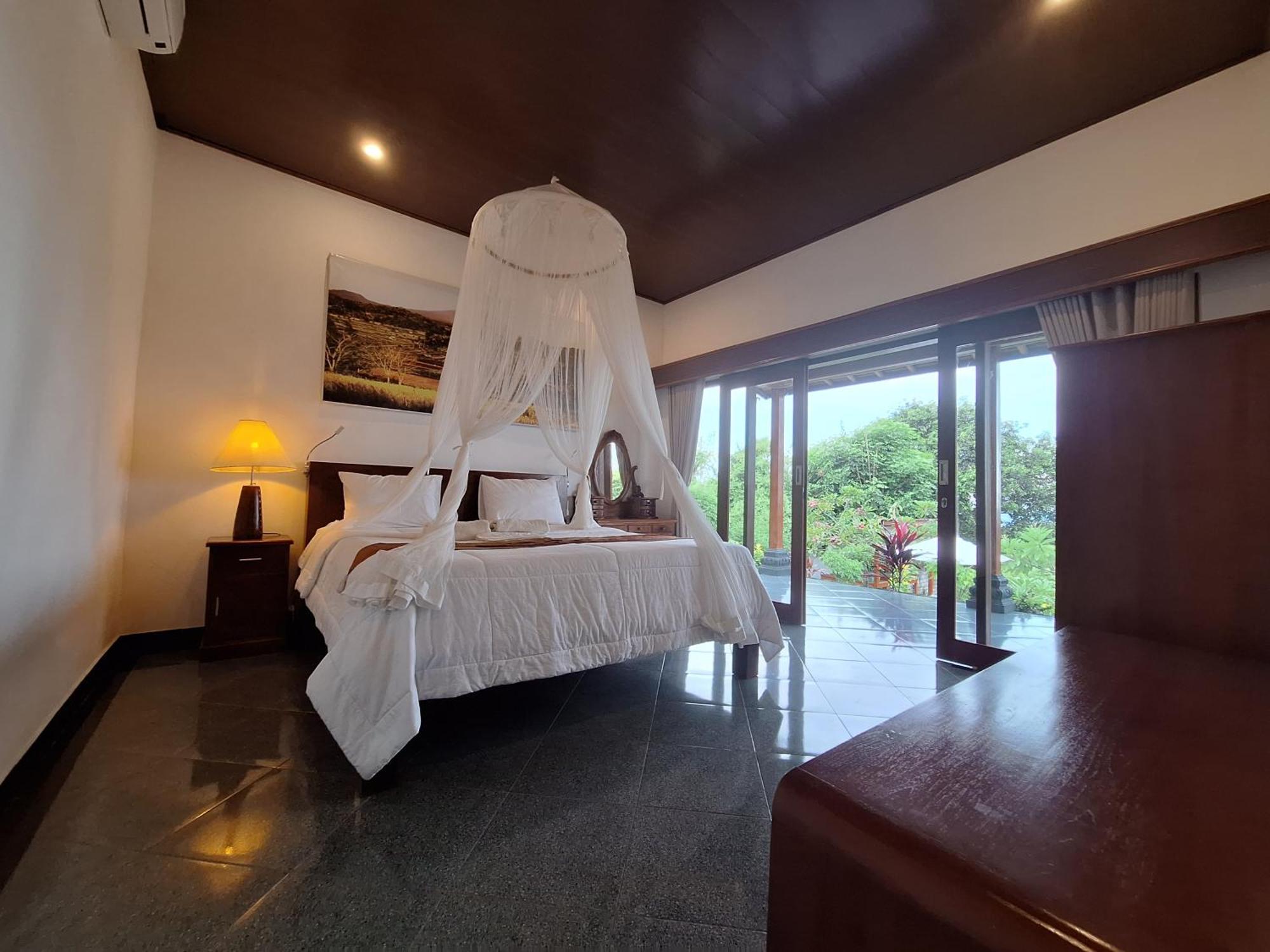 Frangipani & Restaurant Guest house 2*