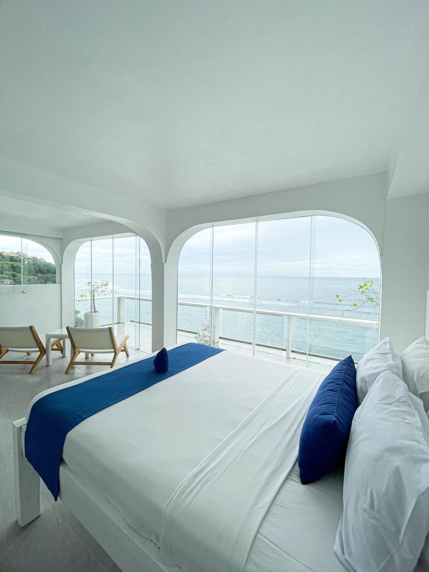 Bale Bingin Beachfront Guest house