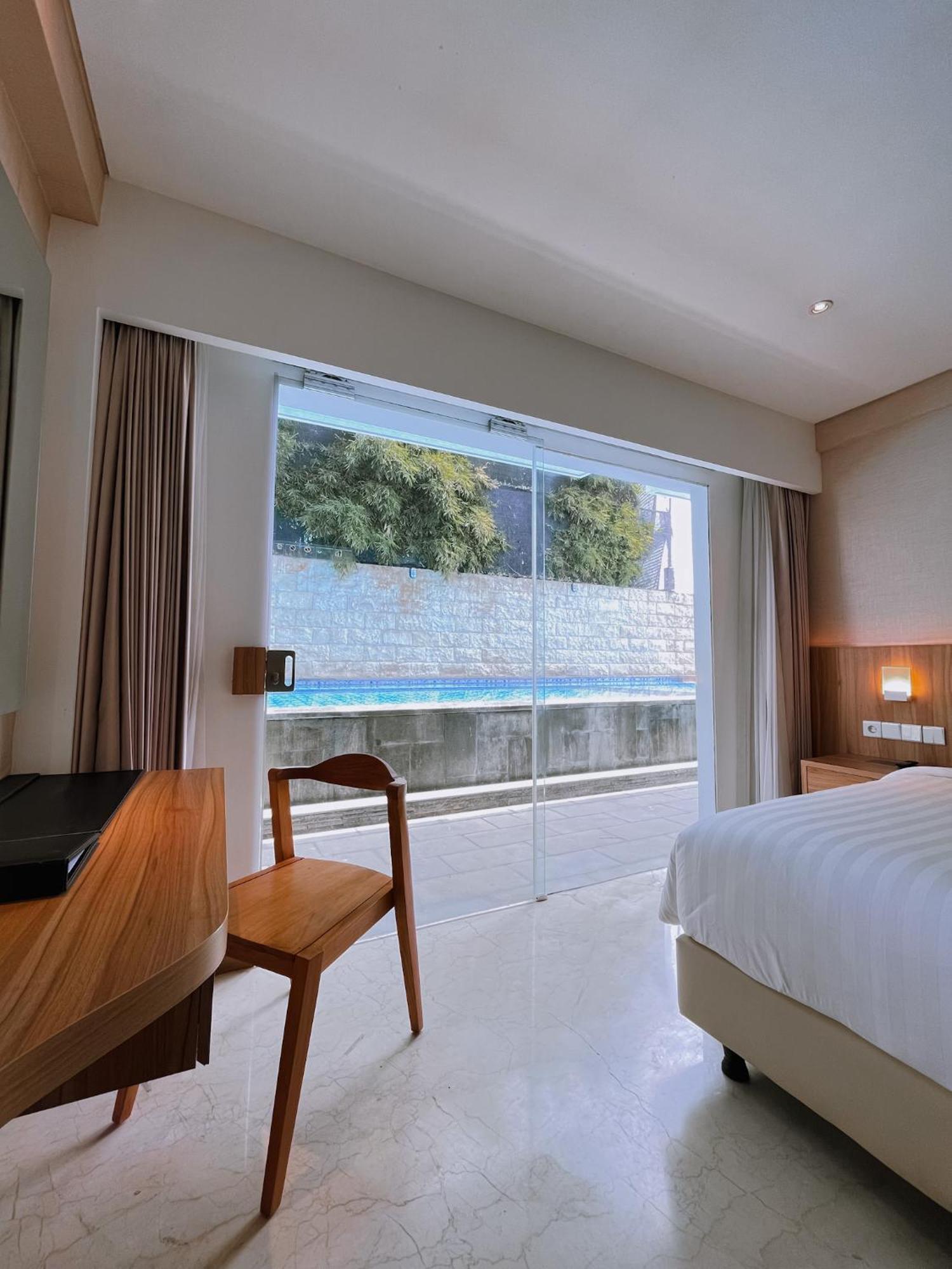Hotel The Capital And Seminyak (Bali)