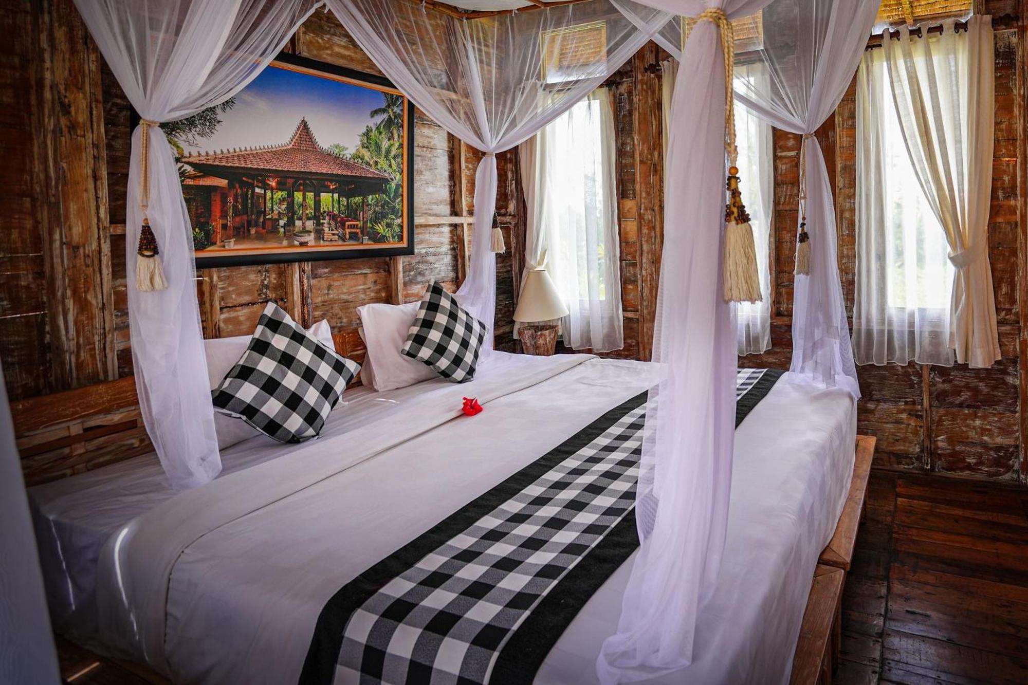 De Klumpu Bali Eco Tradi Resort 4*