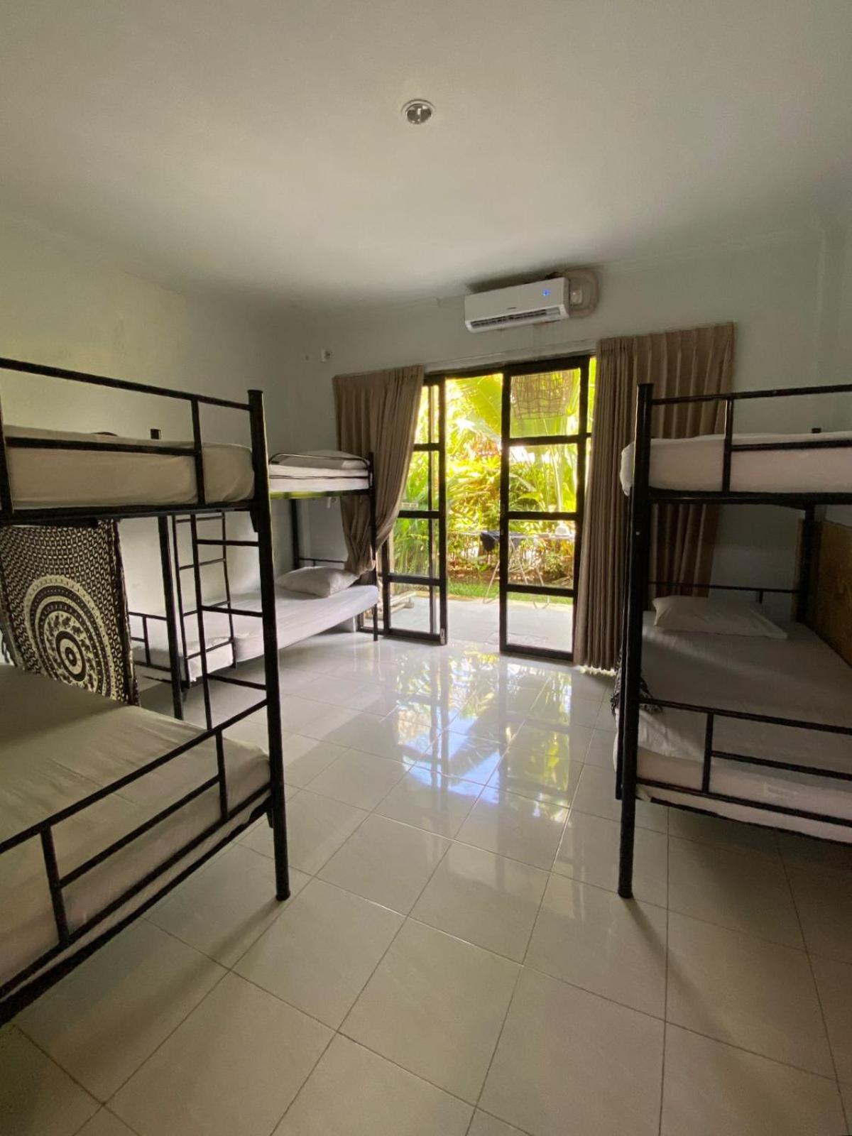 Hotel Mangga Wangga Living