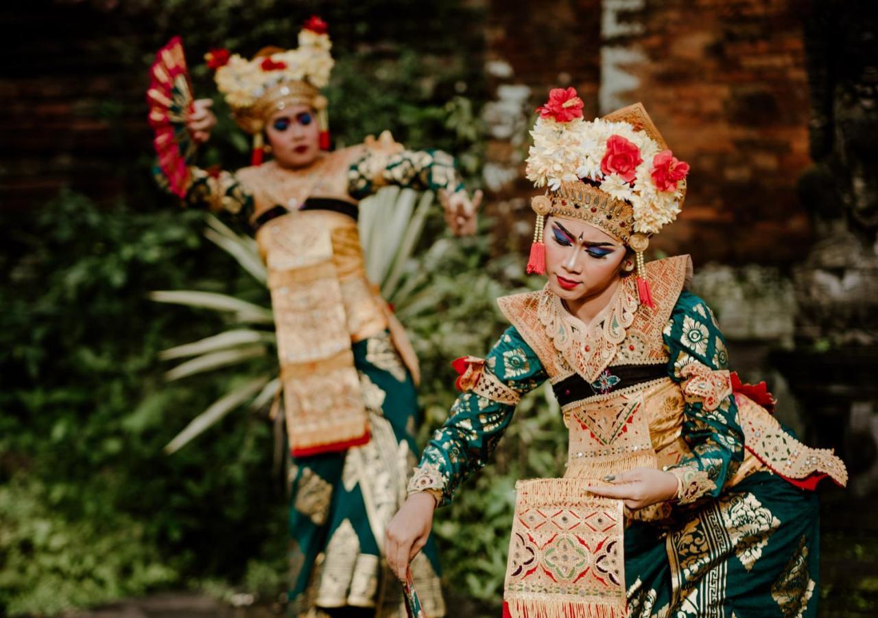 Capung Asri Eco Luxury With Private Pool Bed & Breakfast *
