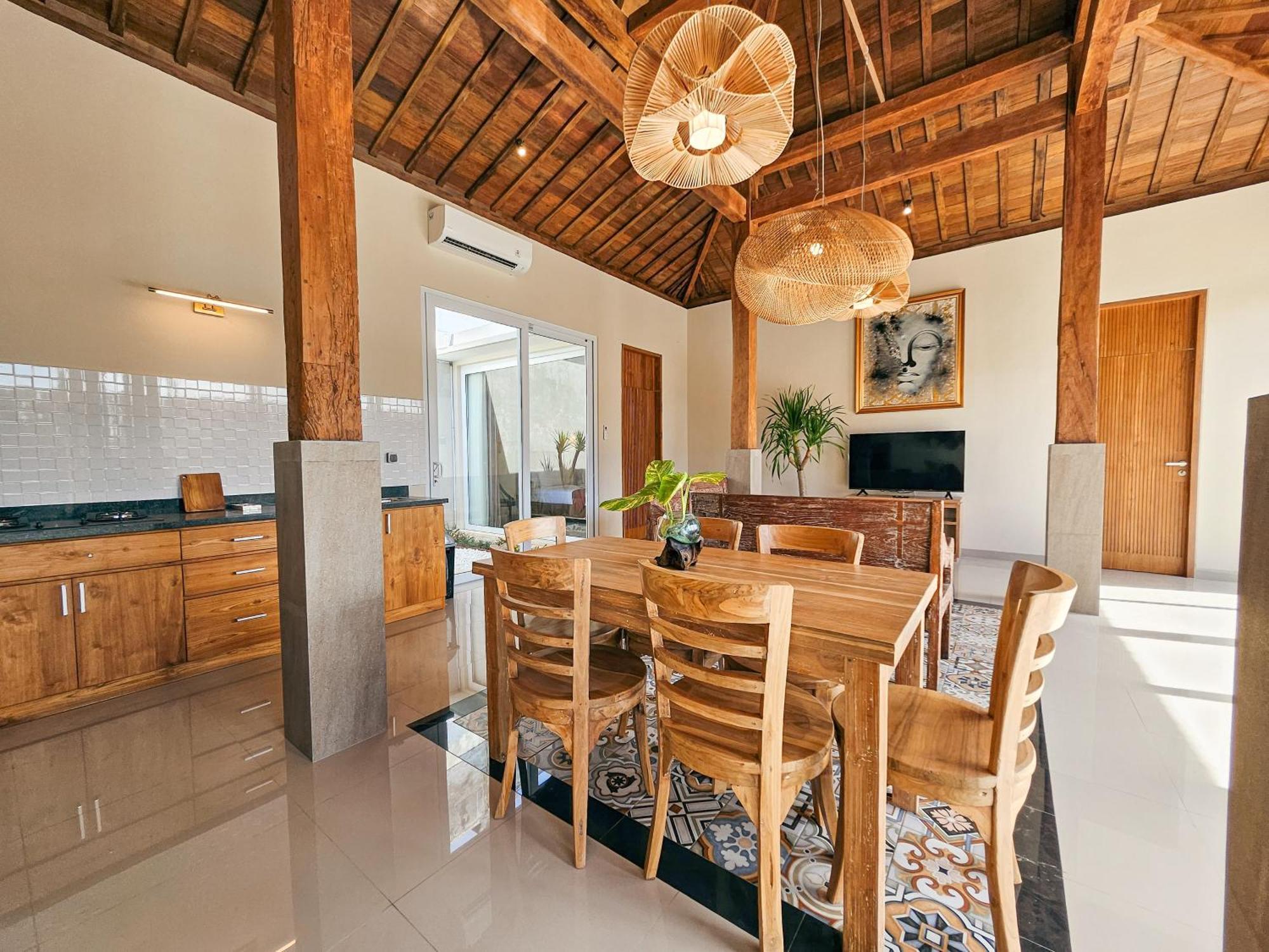 Svarna Hotel Seminyak (Bali)
