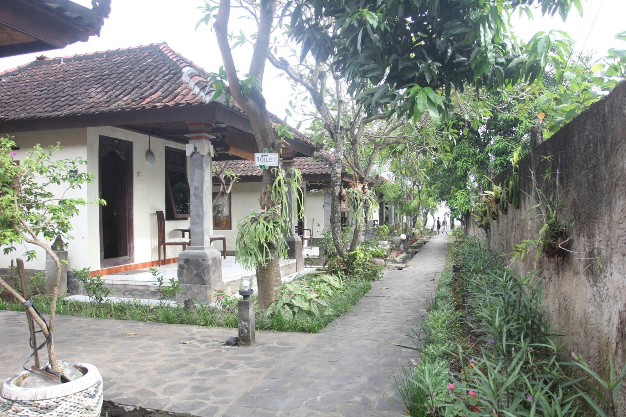 Hotel Temple Cafe & 2*